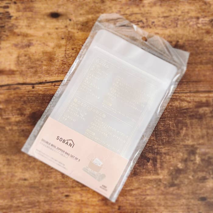 3COINS（スリーコインズ）のおすすめ「そのまま湯煎減災ジッパー」