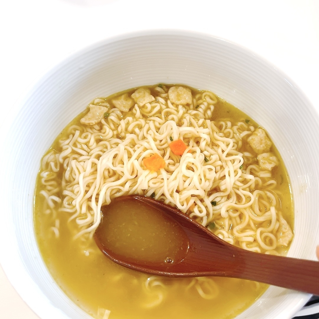 カルディのオススメのフード「グリーンカレーヌードル」