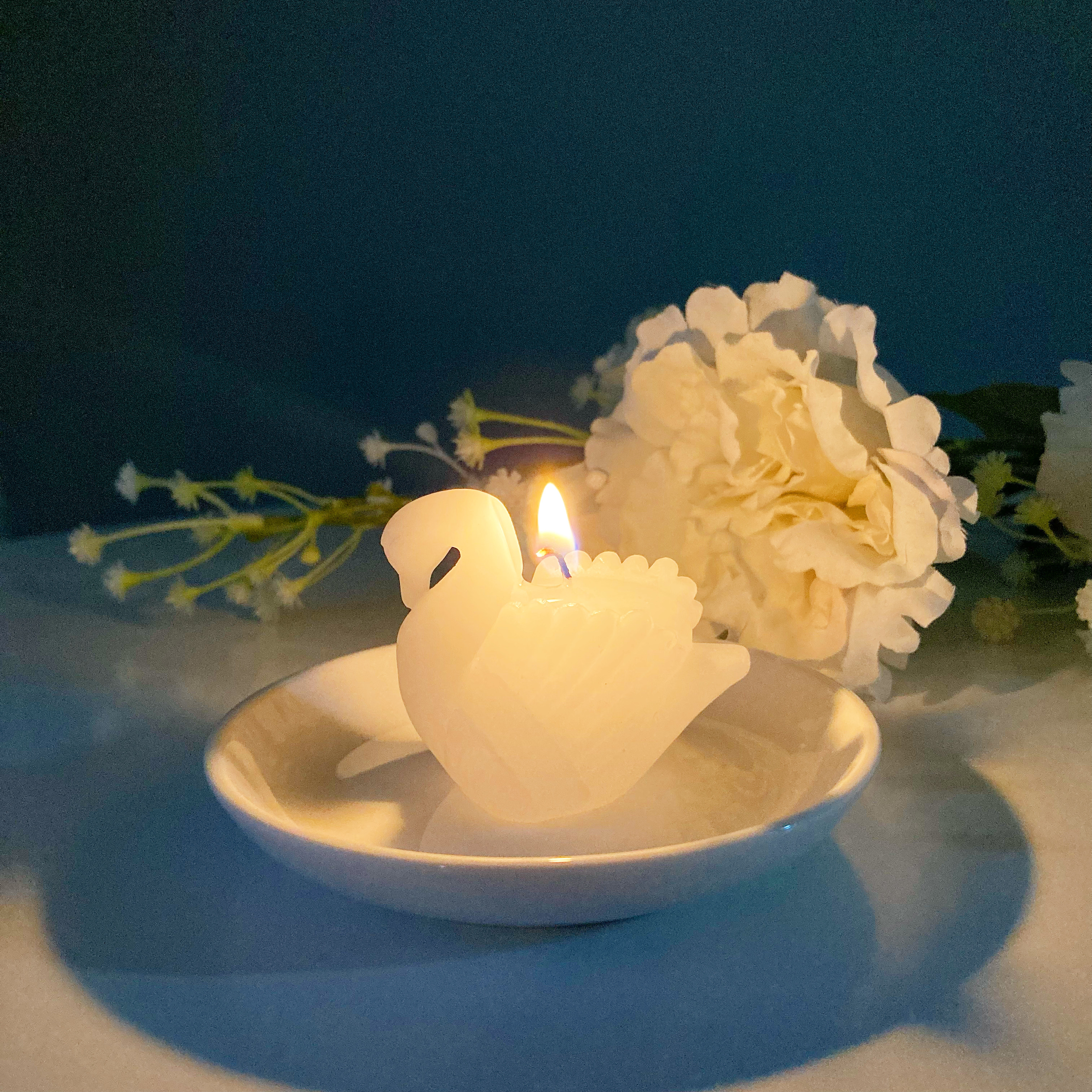 CanDo（キャンドゥ）の高見えインテリア「キャンドル スワン」