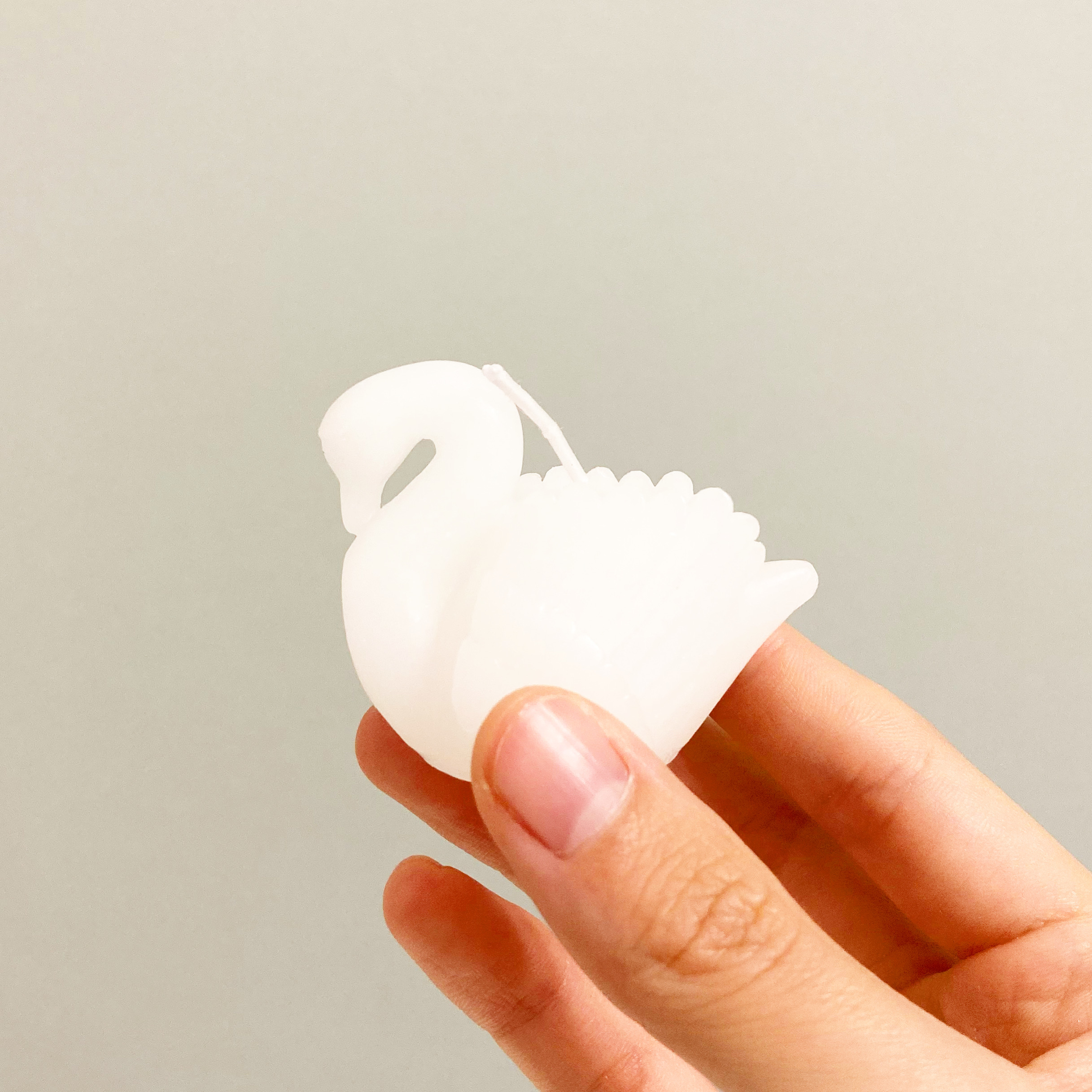 CanDo(キャンドゥ)の高見えインテリア「キャンドル スワン」