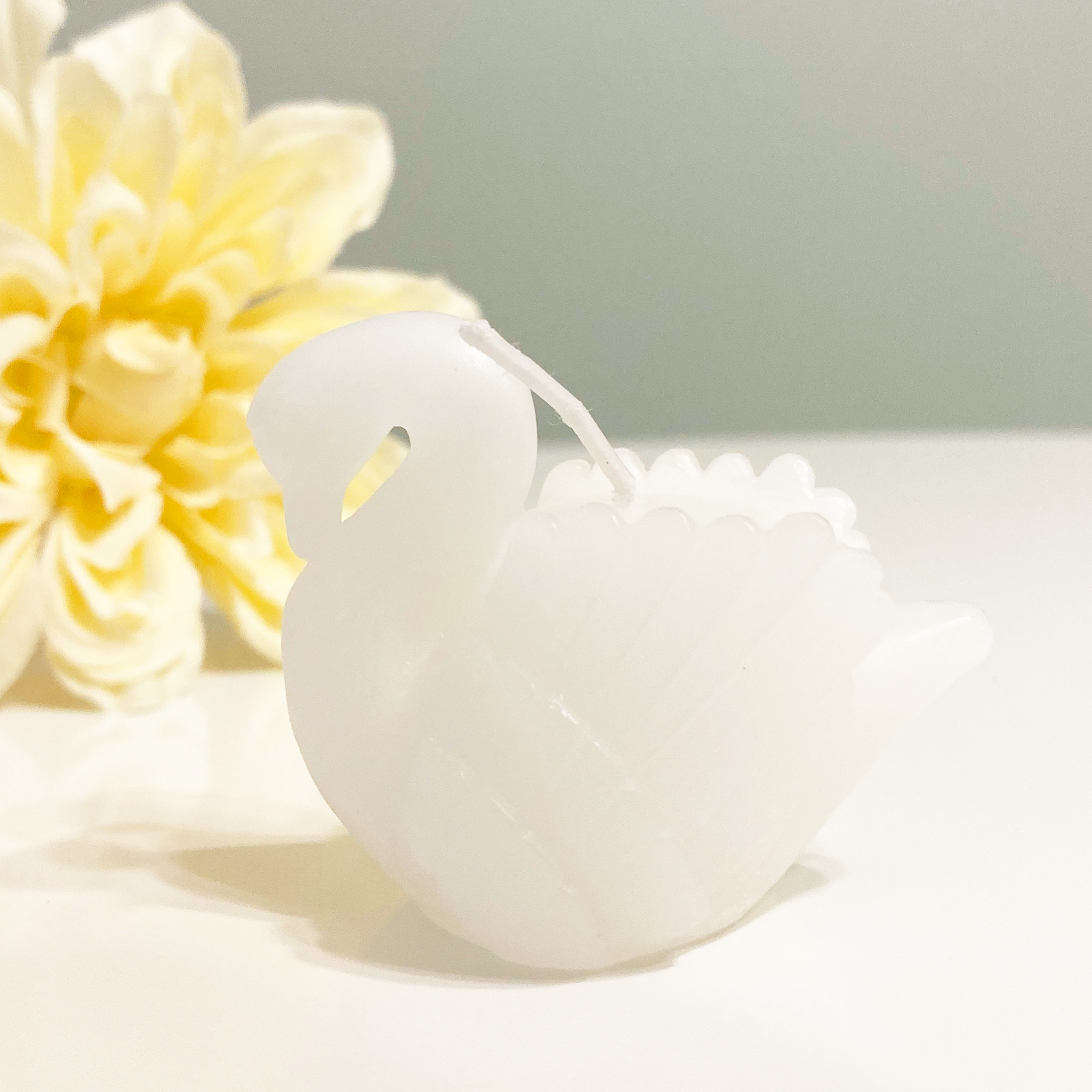 CanDo(キャンドゥ)の高見えインテリア「キャンドル スワン」