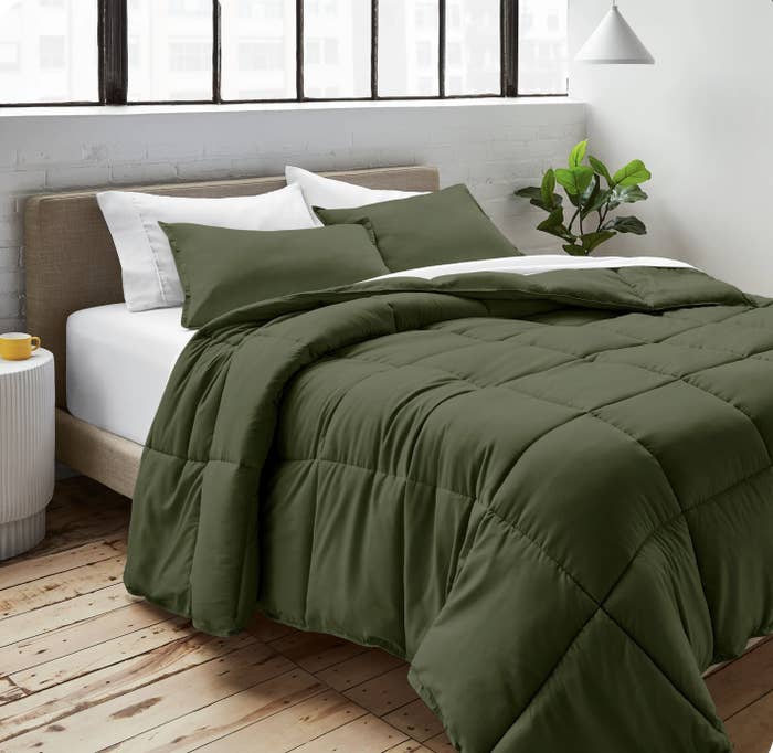 An olive comforter set