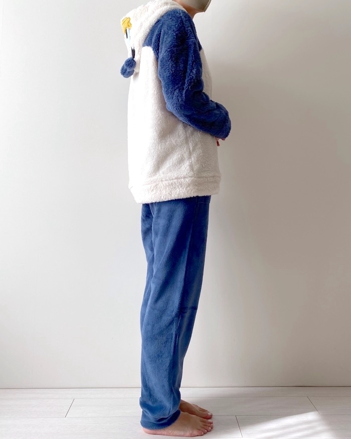 GUのオススメのルームウェア「マシュマロフィールフーディセット（長袖） Disney 1」