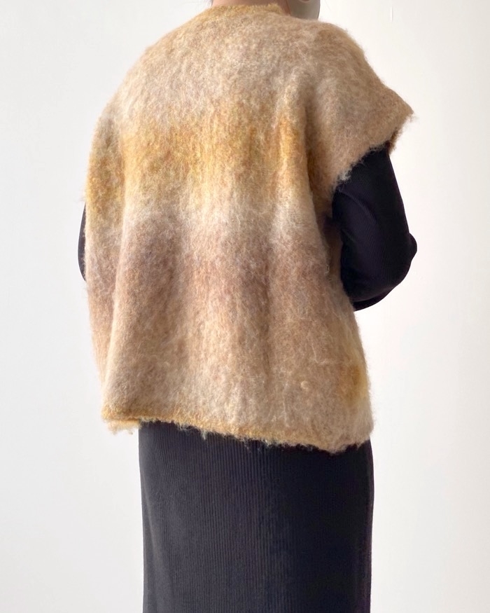 ZARAのオススメのトップス「オンブレ ニットベスト」