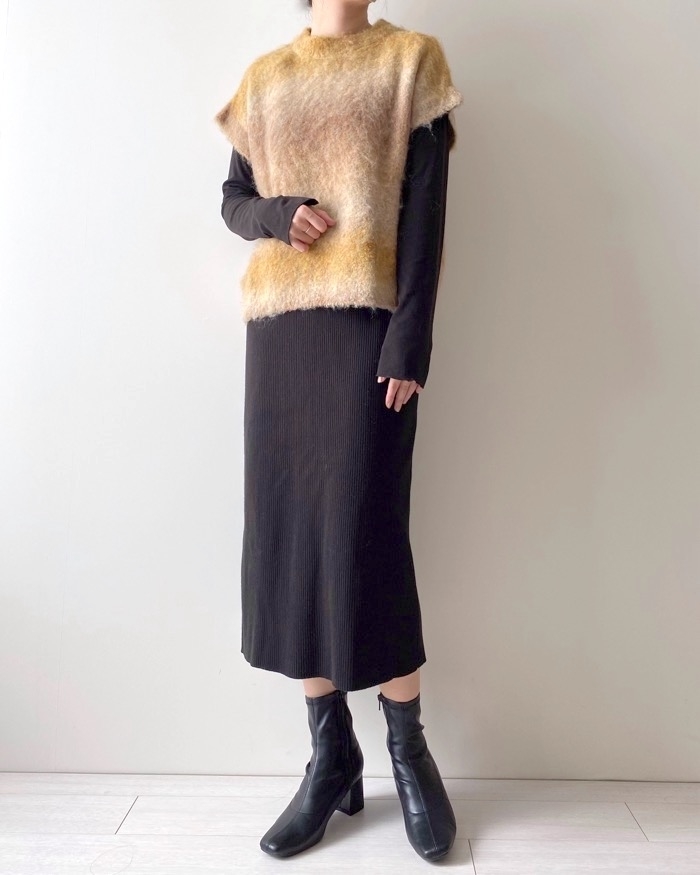 ZARAのオススメのトップス「オンブレ ニットベスト」のコーディネート