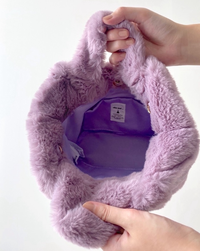 ニコアンドのオススメのバッグ「オリジナルフェイクファーミニショルダーバッグ」