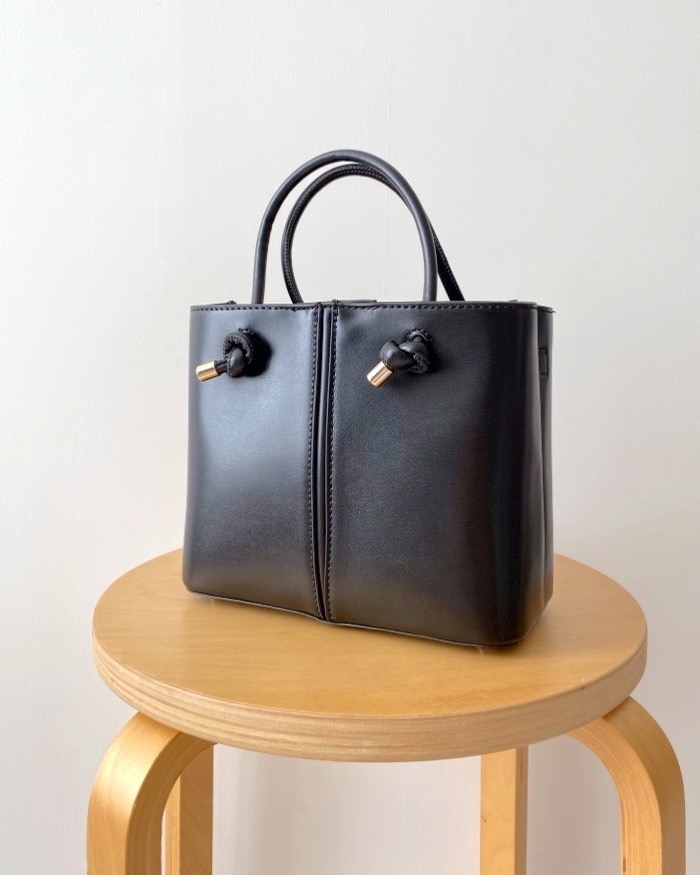 【ZARA】ミニシティバッグ ZARA新作の「ポーチ付きバッグ」がマジで使える…！高見え