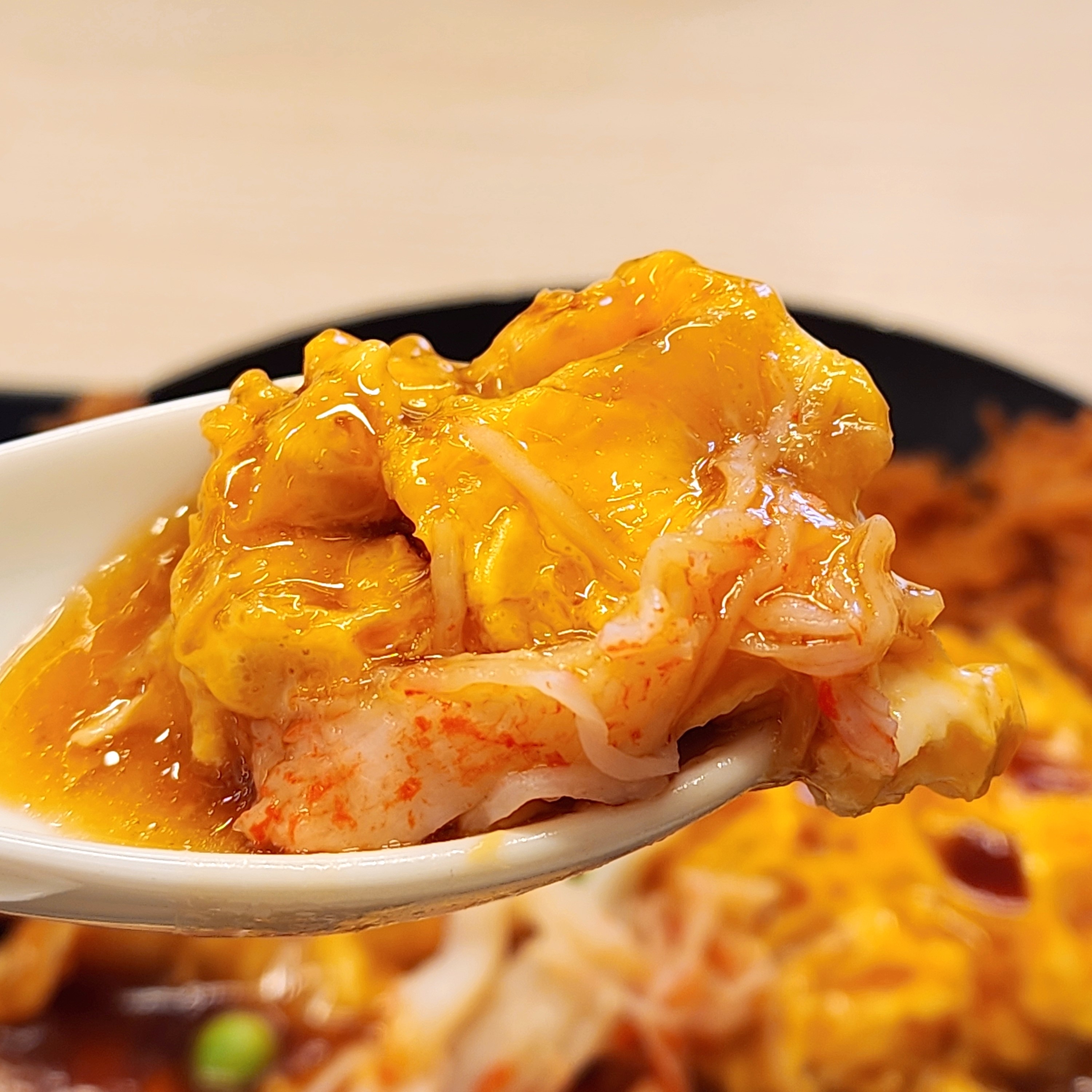 かつやのおすすめメニュー「天津飯チキンカツ定食」