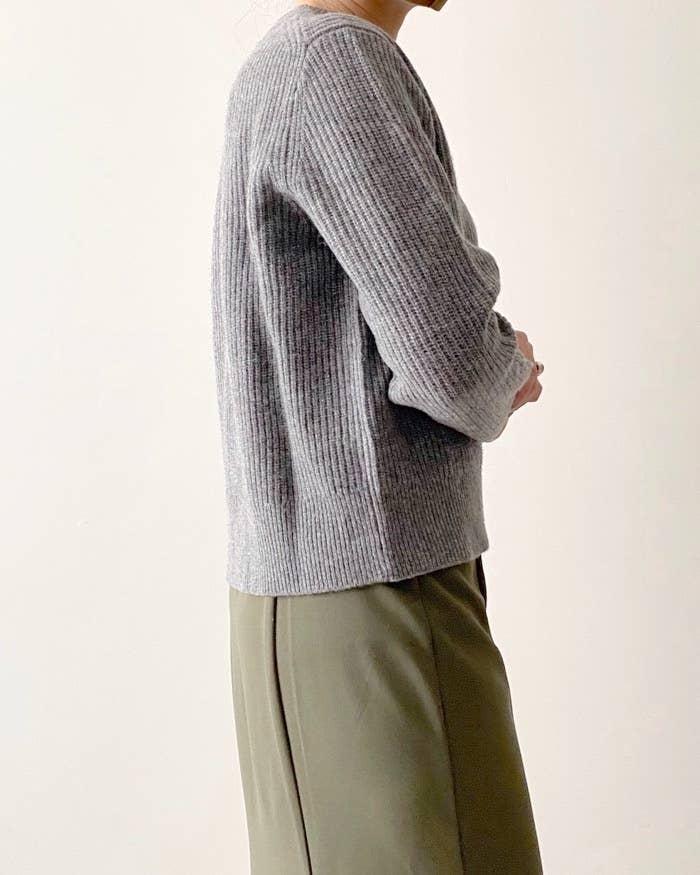 UNIQLO（ユニクロ）のおすすめアウター「プレミアムラムカーディガン（長袖）」