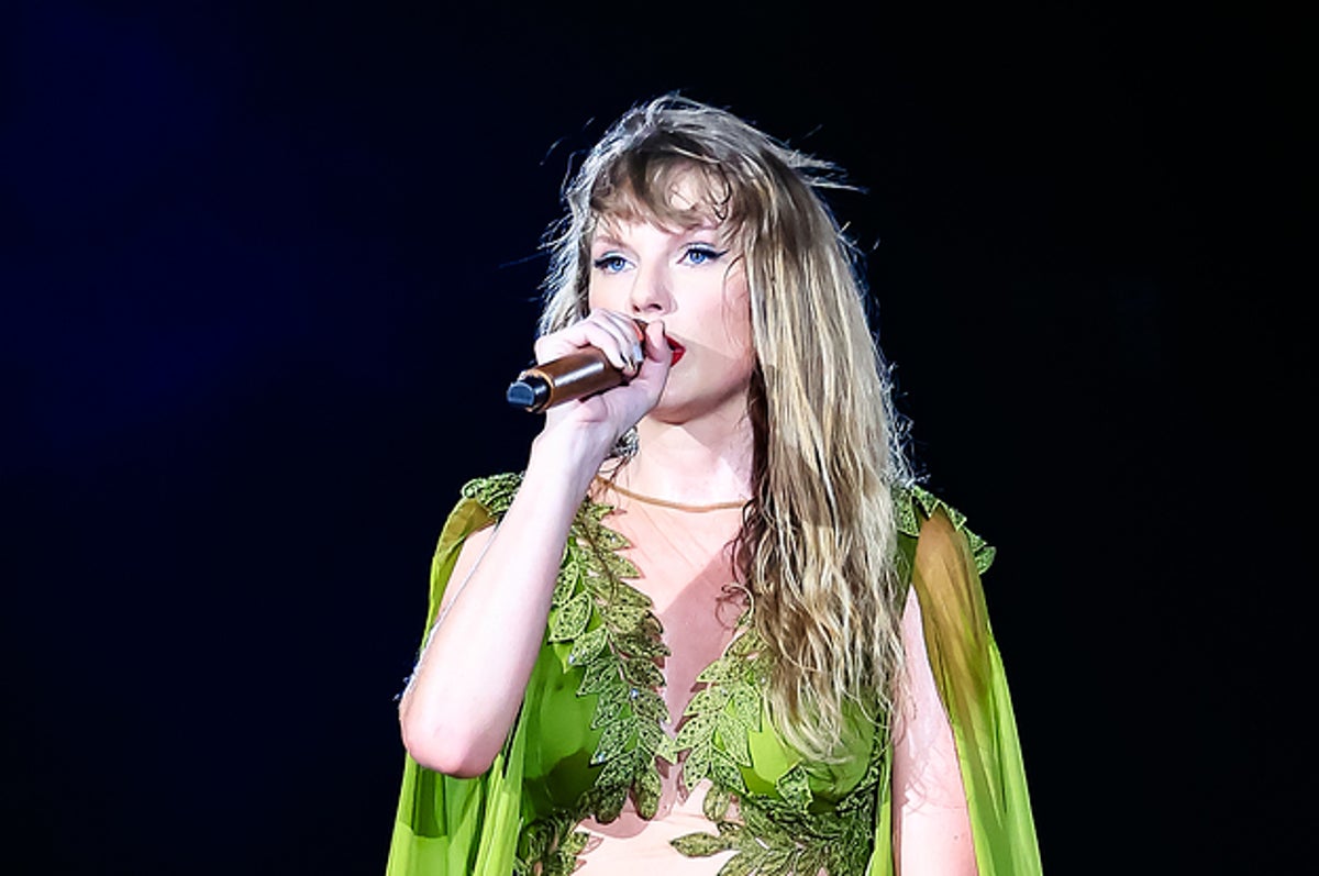 Taylor Swift Says She's 'So Moved' by Single Mom's Post on TikTok