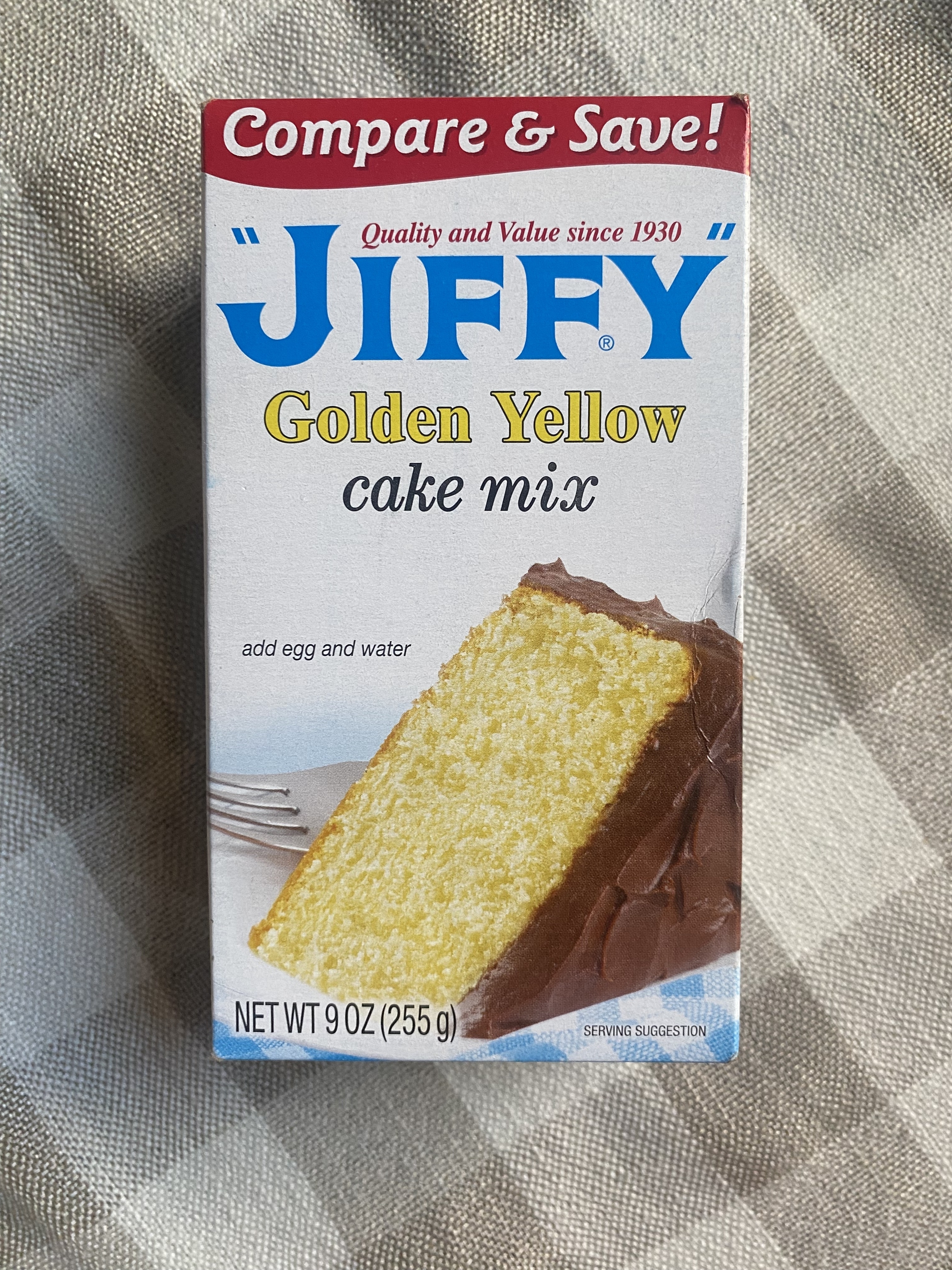 a box of Jiffy Golden Yellow Cake Mix