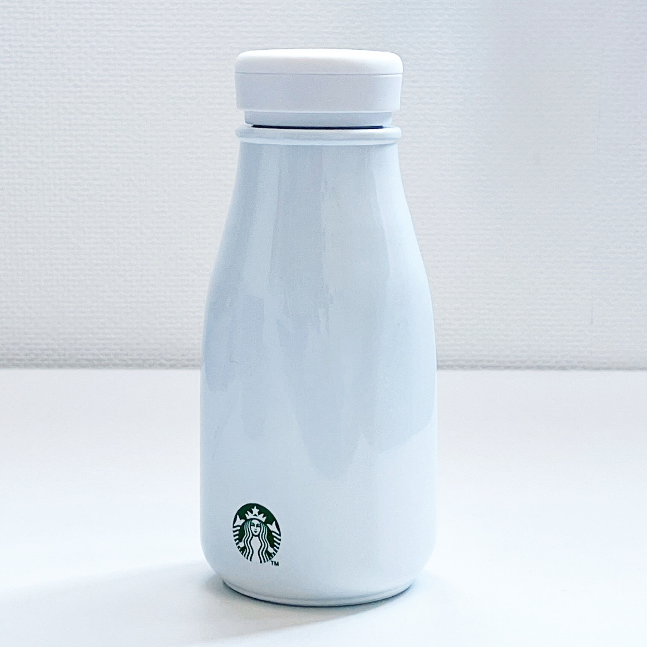 Starbucks Coffee(スターバックスコーヒー)のおすすめグッズ「ステンレスミニボトルホワイト237ml」