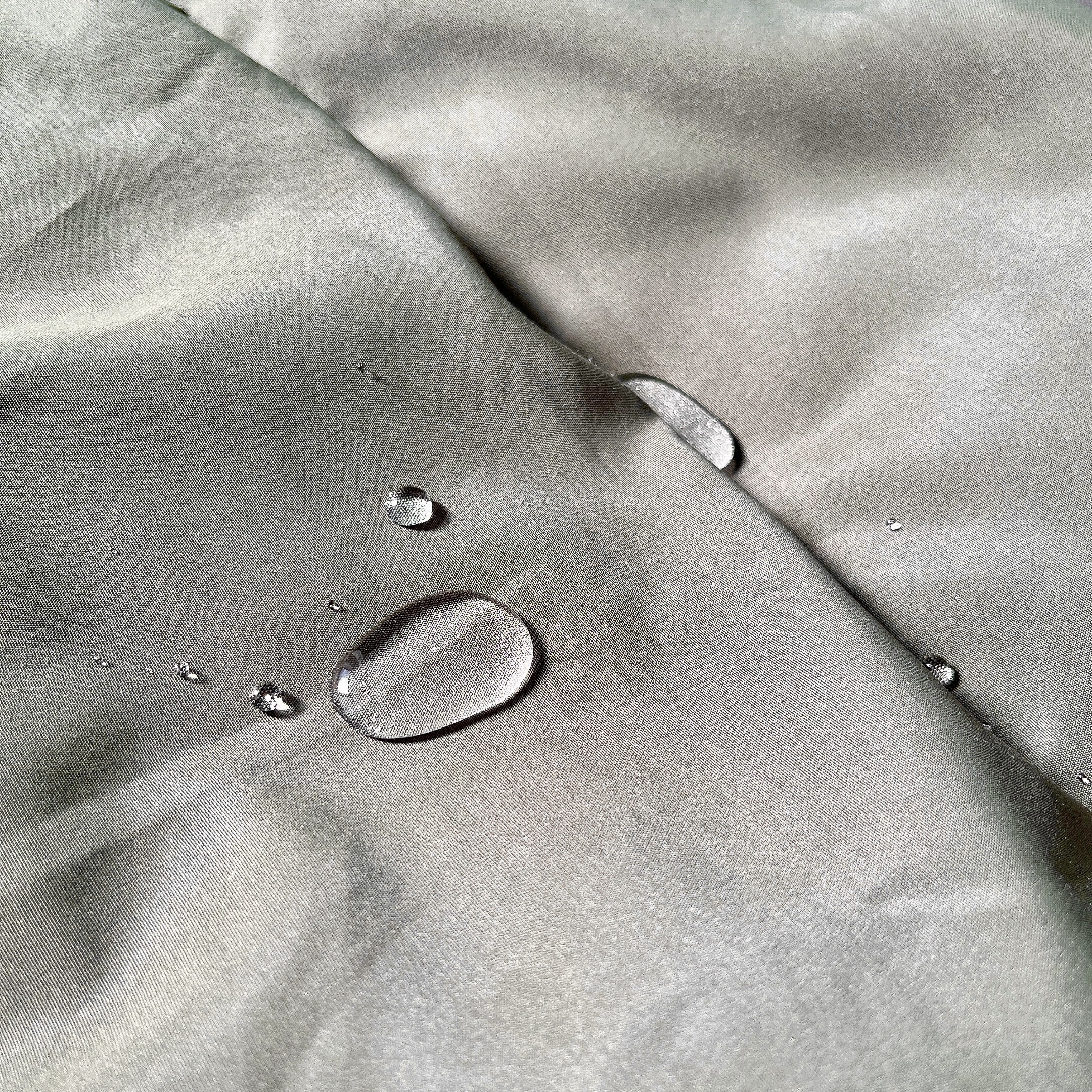 ワークマンのオススメアウター「ボールパデッドスタンドブルゾン」