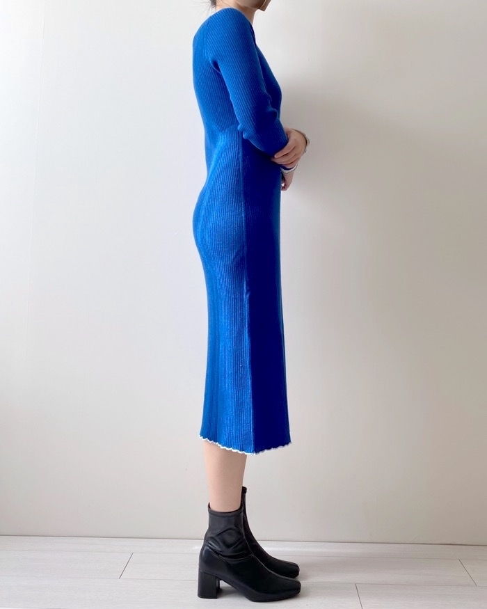 UNIQLO（ユニクロ）のおすすめワンピース「リブニットワンピース（長袖）」