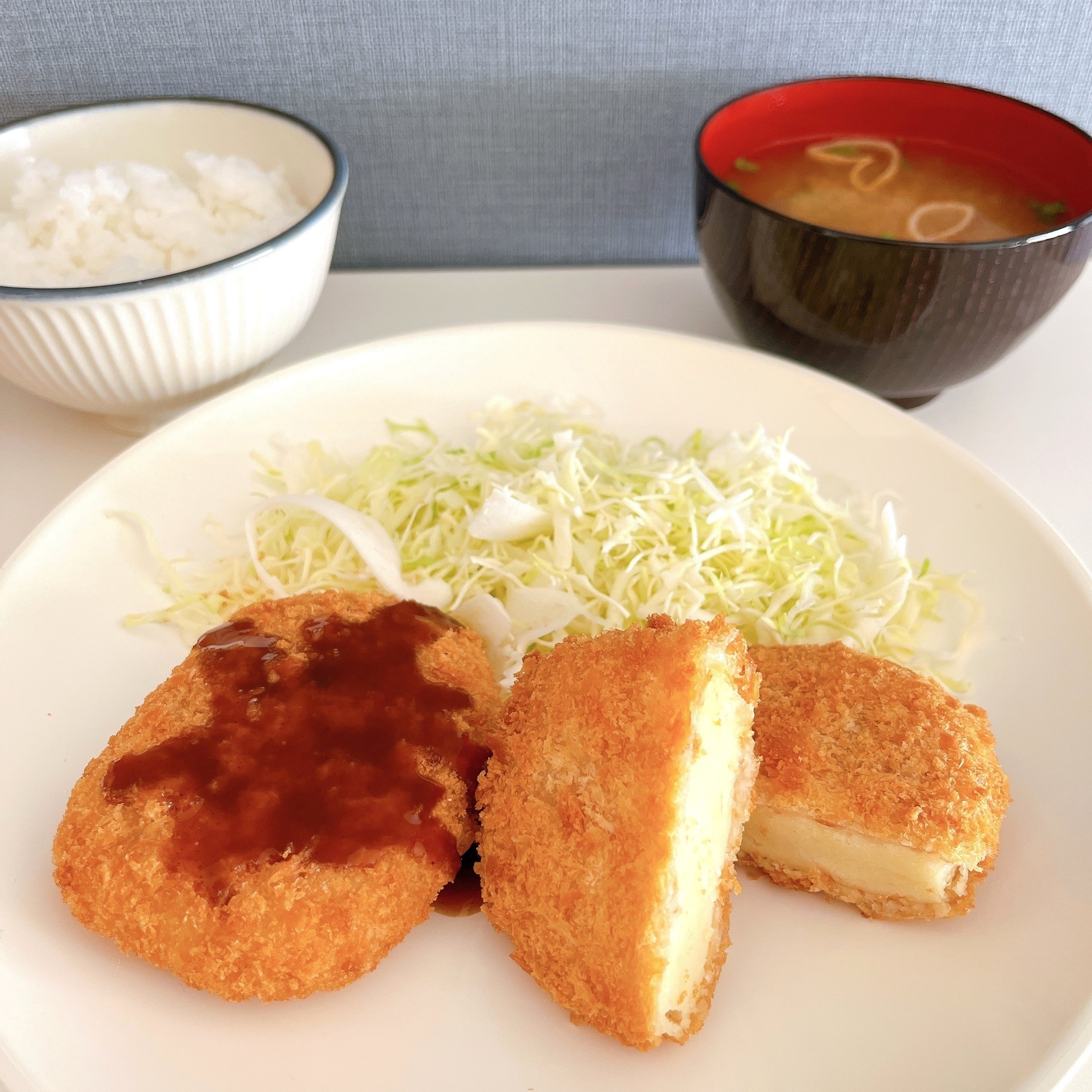 セブンイレブンのオススメのフード「7プレミアム きたあかりコロッケ」