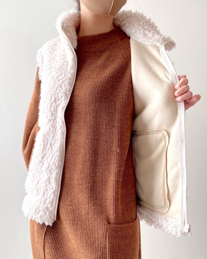 GUのオススメのベスト「カーリーフリースジップベスト」