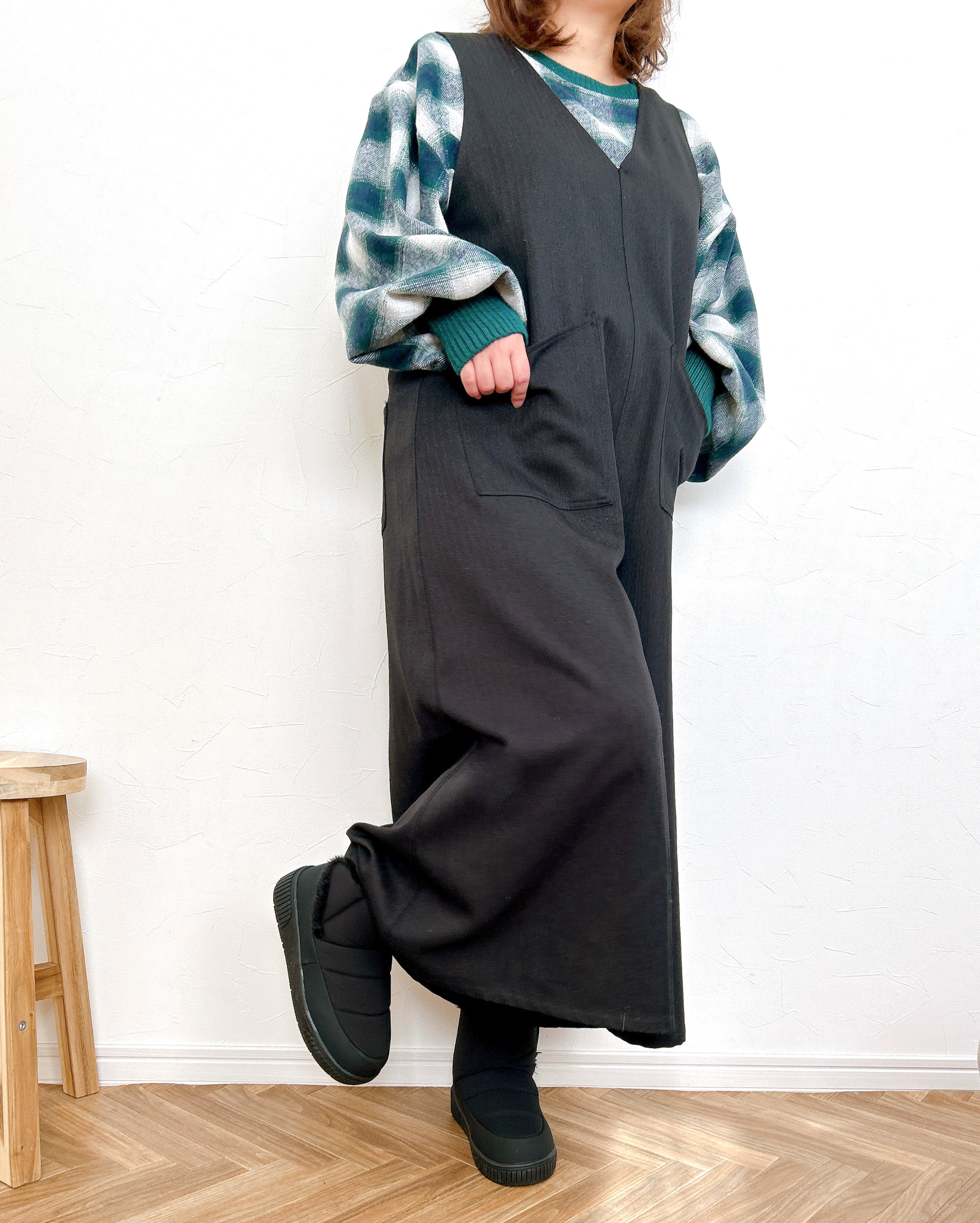 しまむらのおすすめシューズ「ヨコファスナーシューズ（FIBER HEAT）」