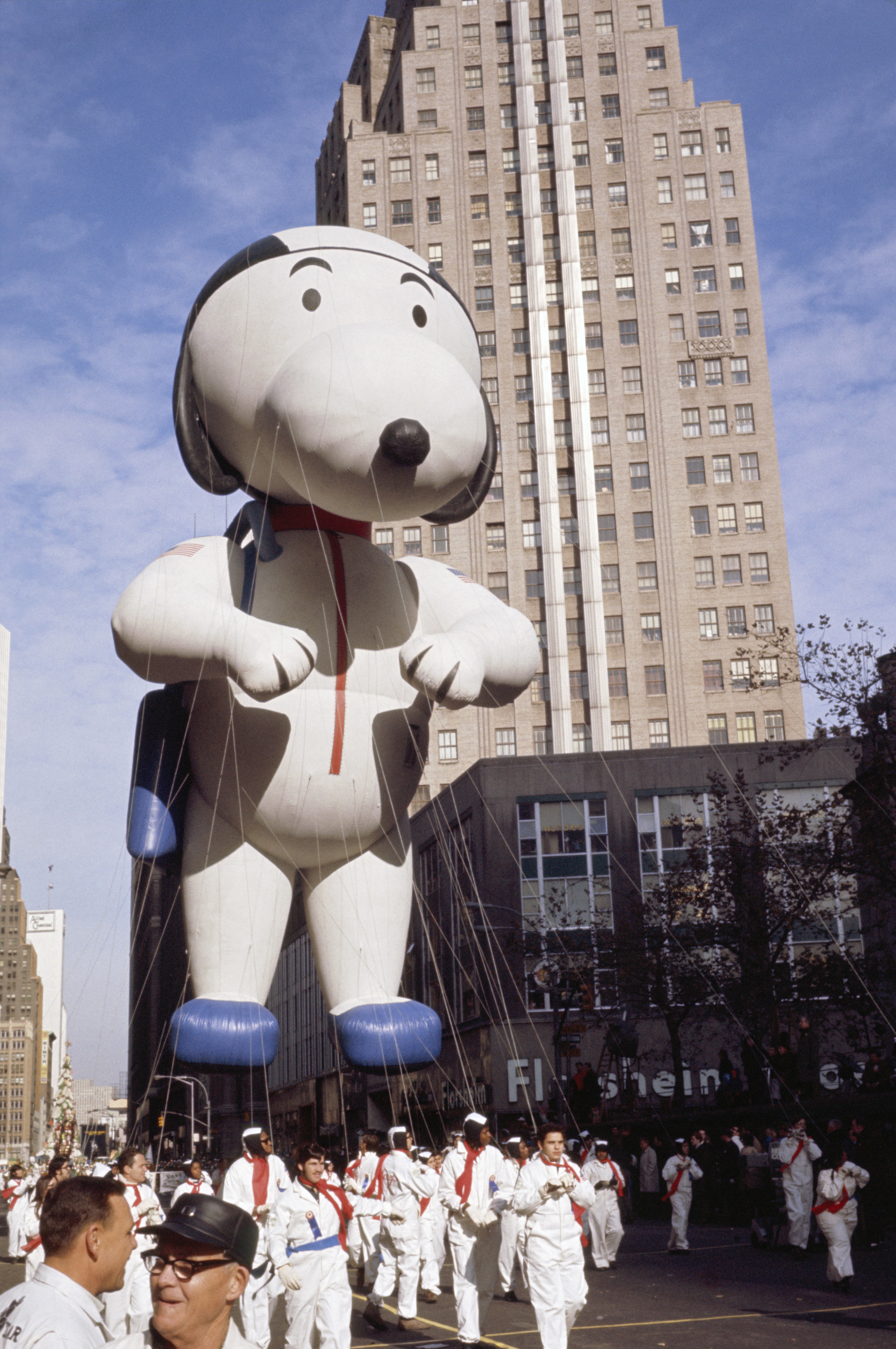 A Snoopy balloon