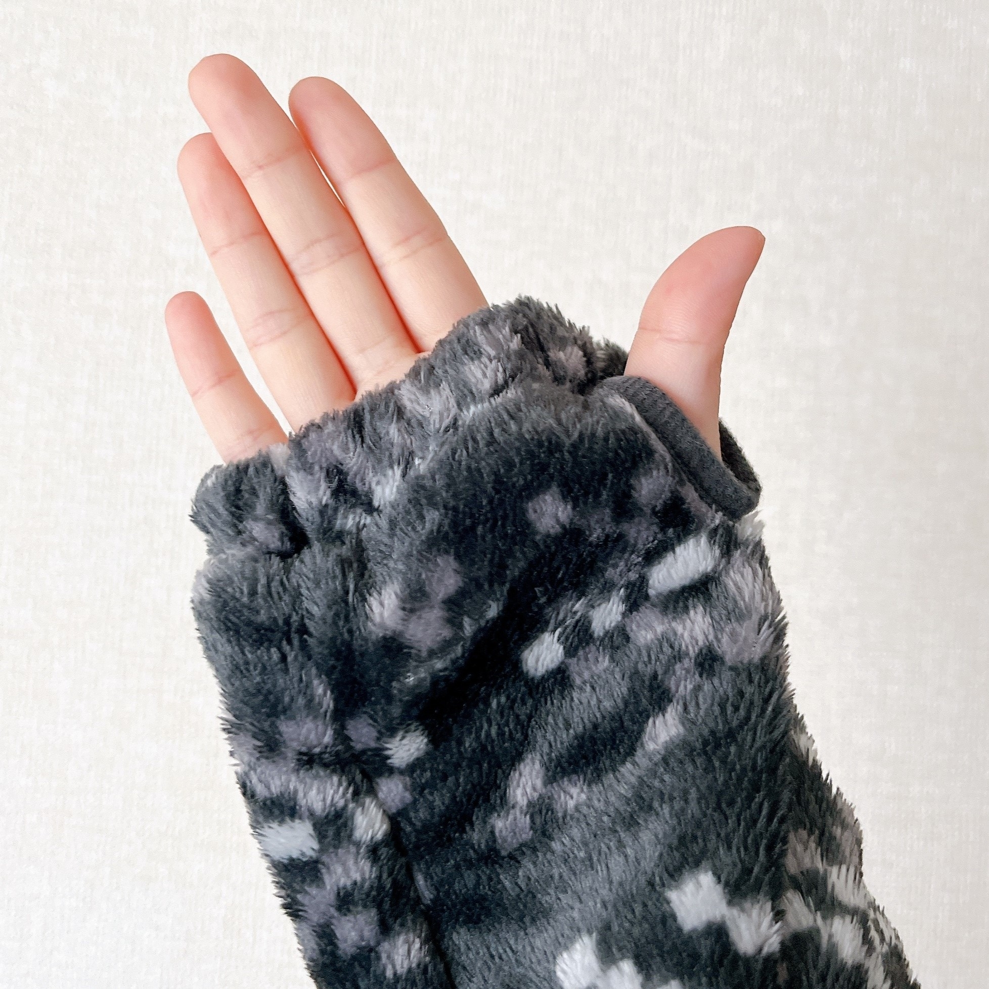 ニトリのオススメのグッズ「すっぽり収納 着る毛布 ロング丈（Nウォーム DGY M）」