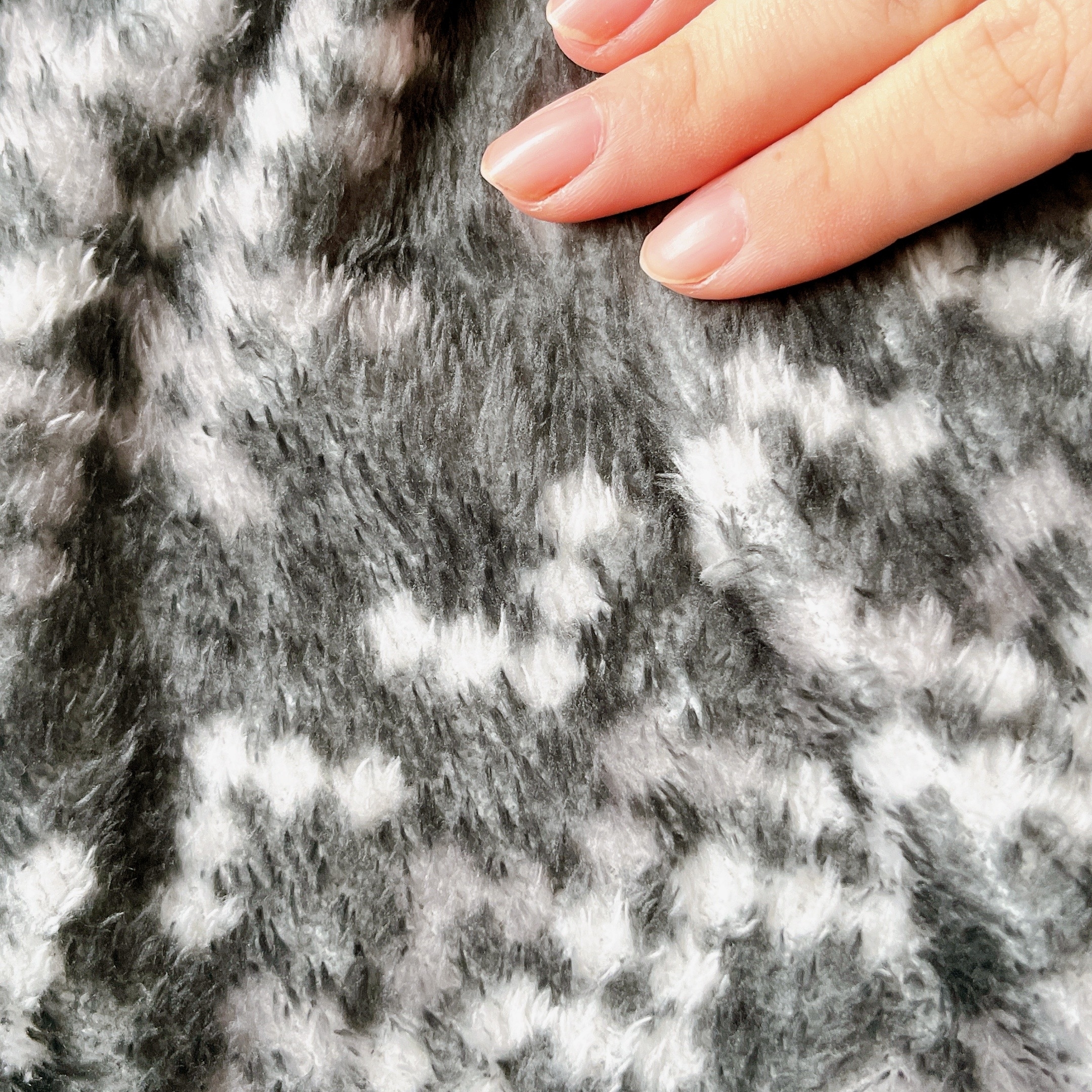 ニトリのオススメのグッズ「すっぽり収納 着る毛布 ロング丈（Nウォーム DGY M）」