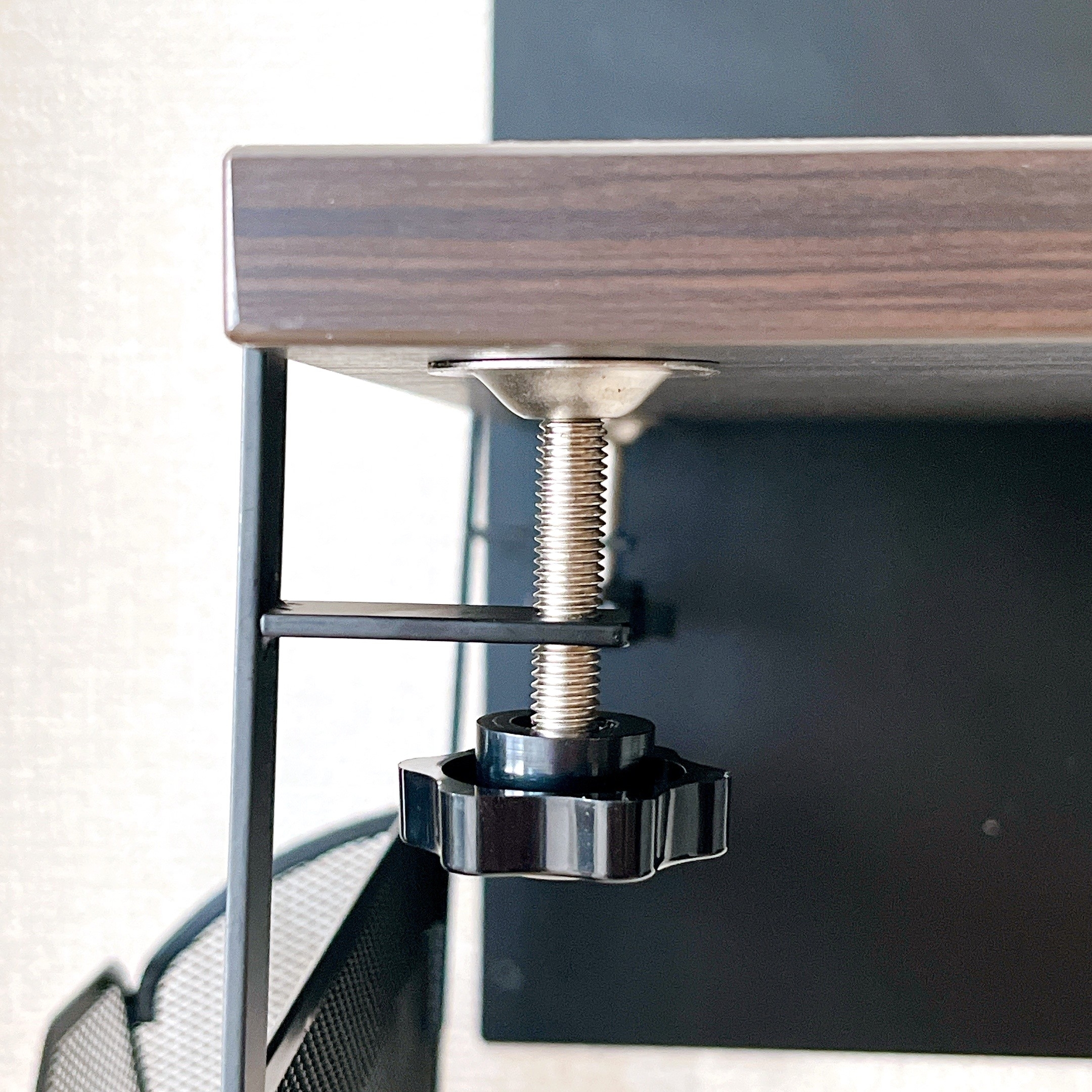 ニトリのオススメのグッズ「デスクサイド収納ラック(3512 IW01 ブラック)」