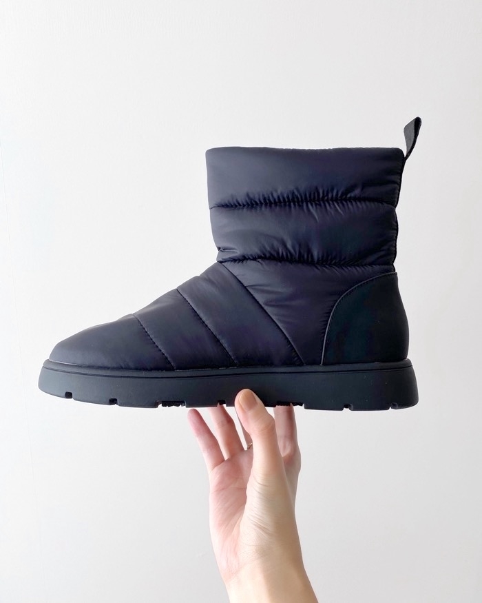 GU（ジーユー）のおすすめアイテム「ヒートパデッドブーツ＋E」