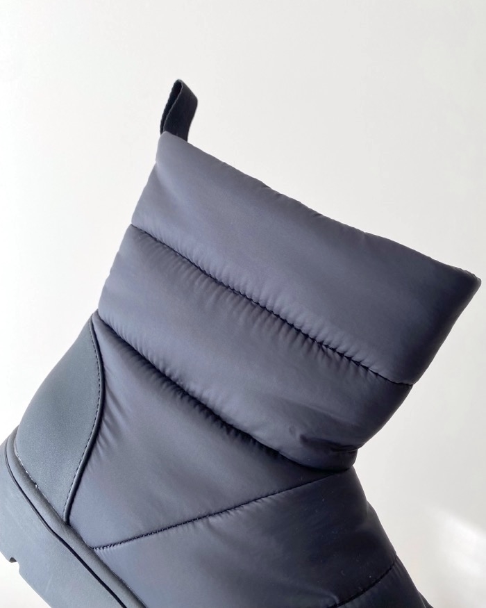 GU（ジーユー）のおすすめアイテム「ヒートパデッドブーツ＋E」