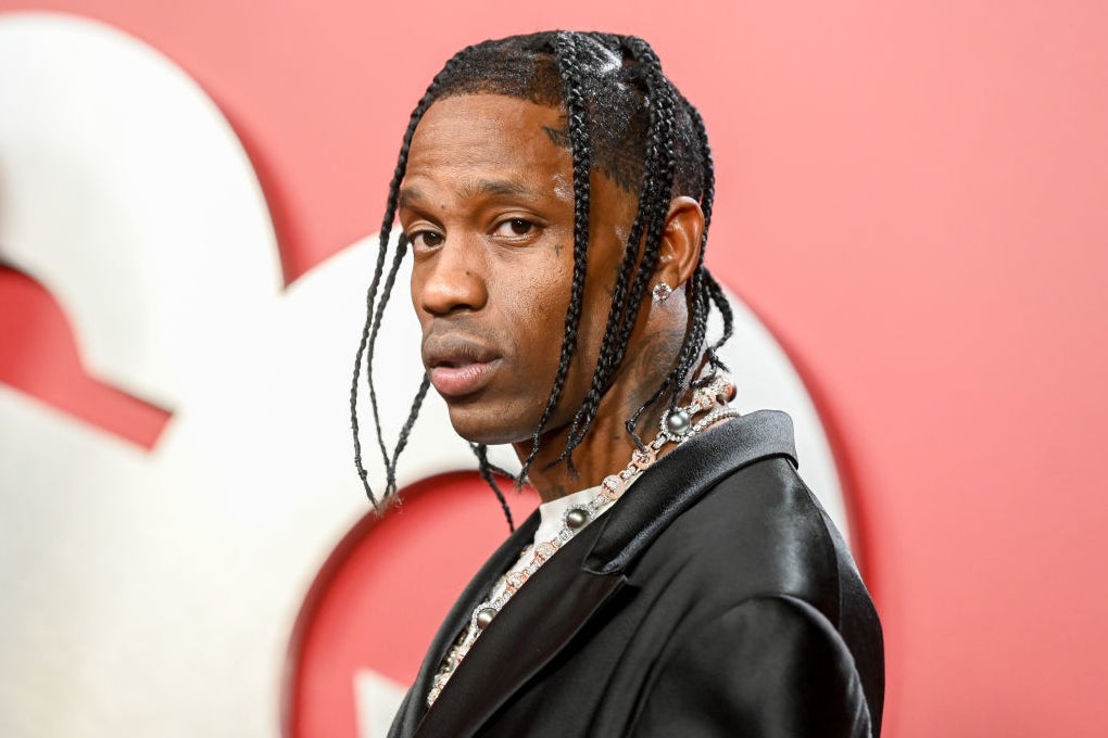 Travis Scott Was Rushed By Fan: Here's How People Are Reacting ...