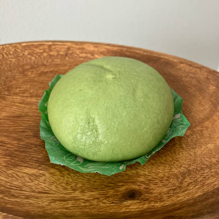 LAWSON(ローソン)のおすすめスイーツ「森半監修 抹茶ショコラまん」