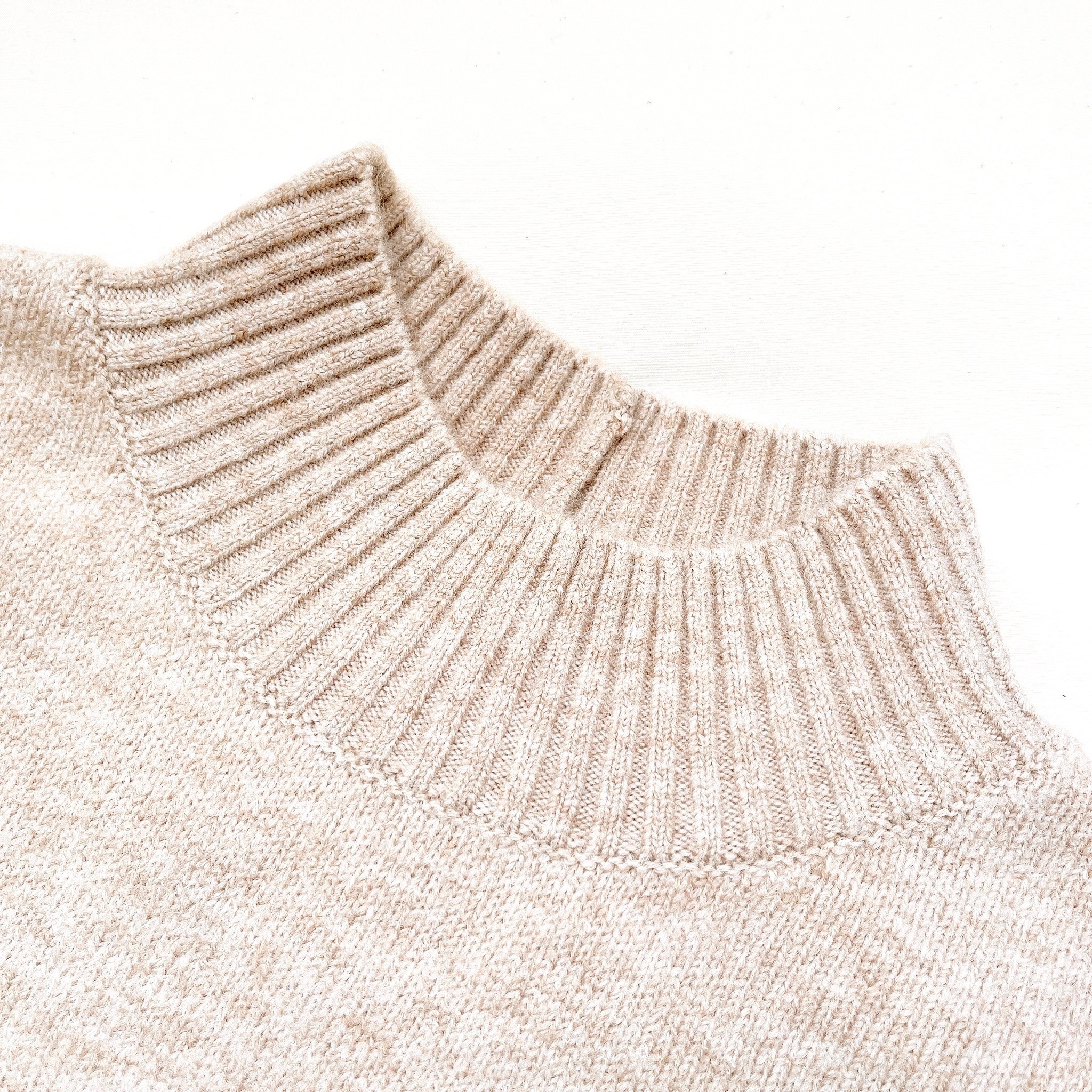 GLOBAL WORK（グローバルワーク）のオススメのトップス「フワフワHug meスタンドネックプルオーバー／904814」