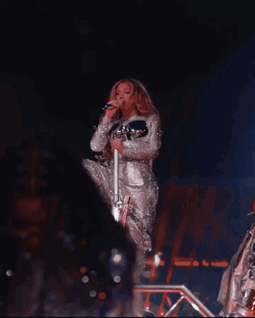 GIF of Blue Ivy dancing onstage