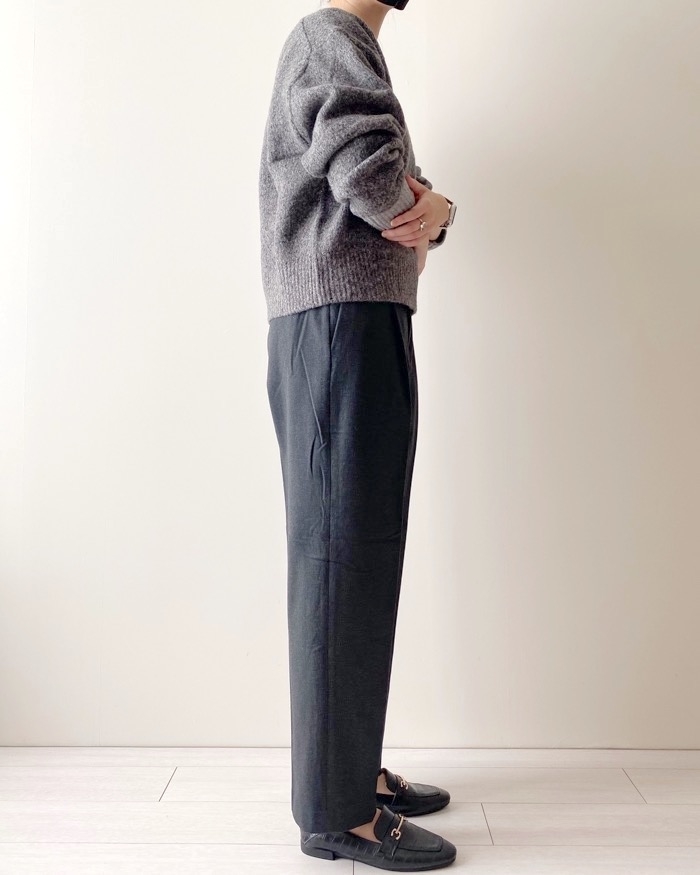 ユニクロのオススメのパンツ「ヒートテックタックテーパードパンツ(丈標準68~70cm)」