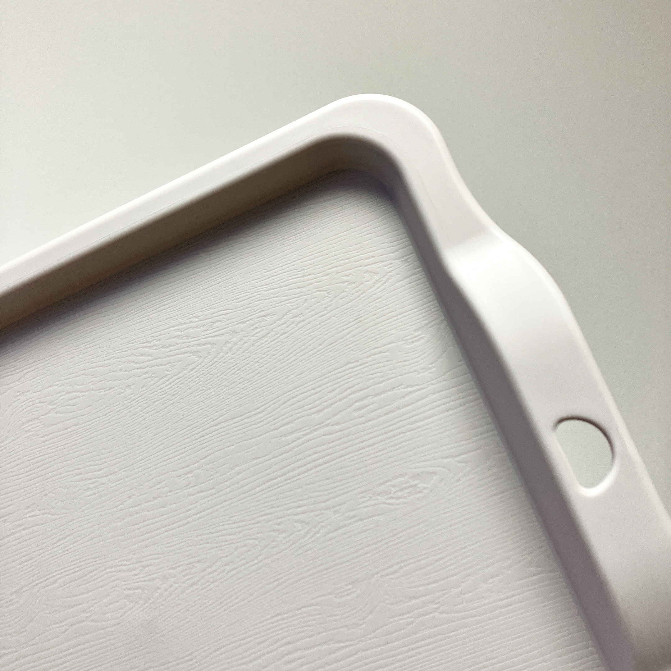 Seria(セリア)のおすすめキッチン雑貨「電子レンジで使えるトレー」