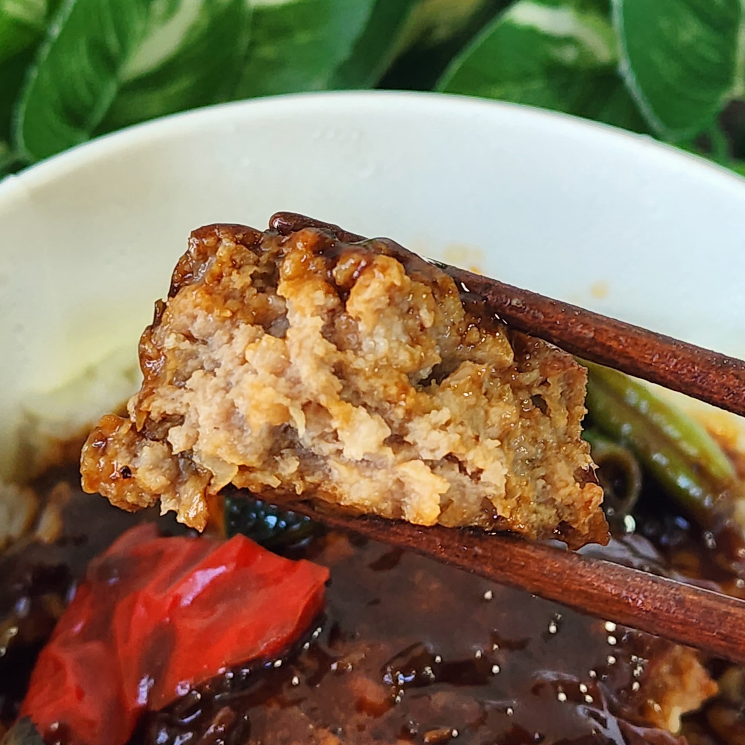 LAWSON(ローソン)のおすすめお弁当「煮込ジューシーハンバーグごはん」