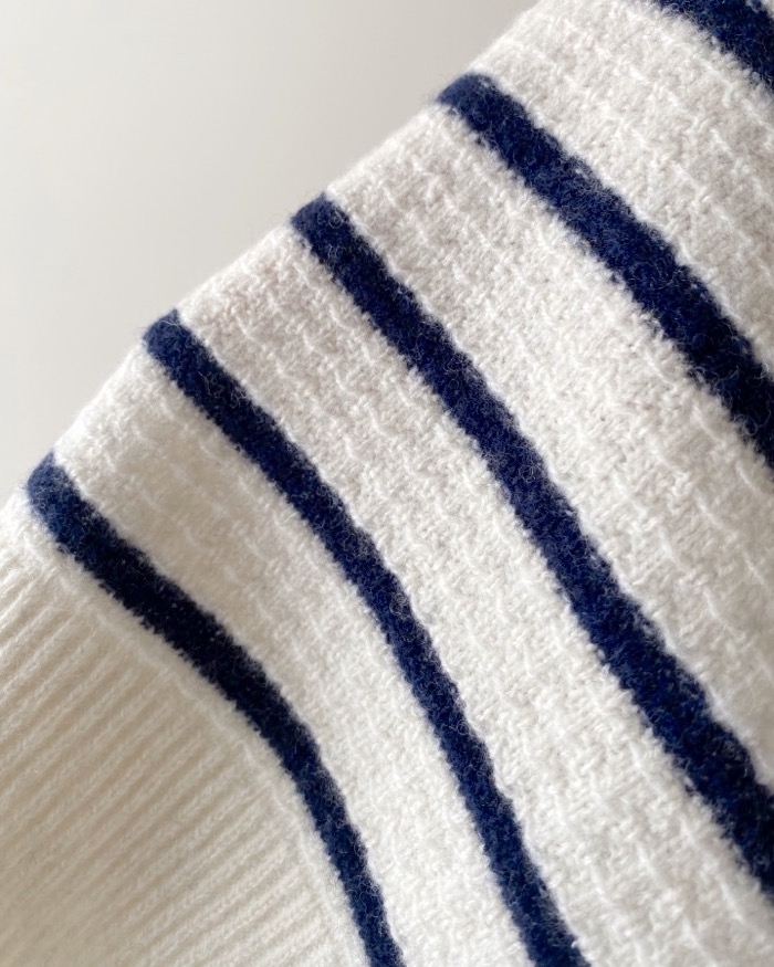 ユニクロのオススメのトップス「プレミアムラムボーダークルーネックセーター（長袖）」