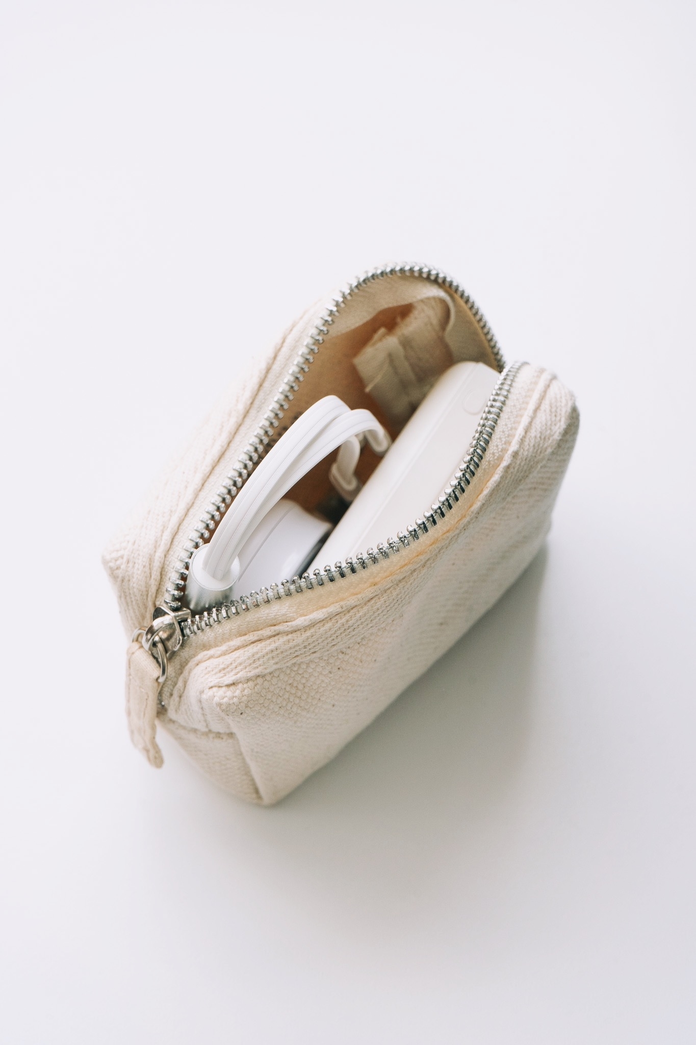 3COINSの便利グッズ「3in1ケーブル」