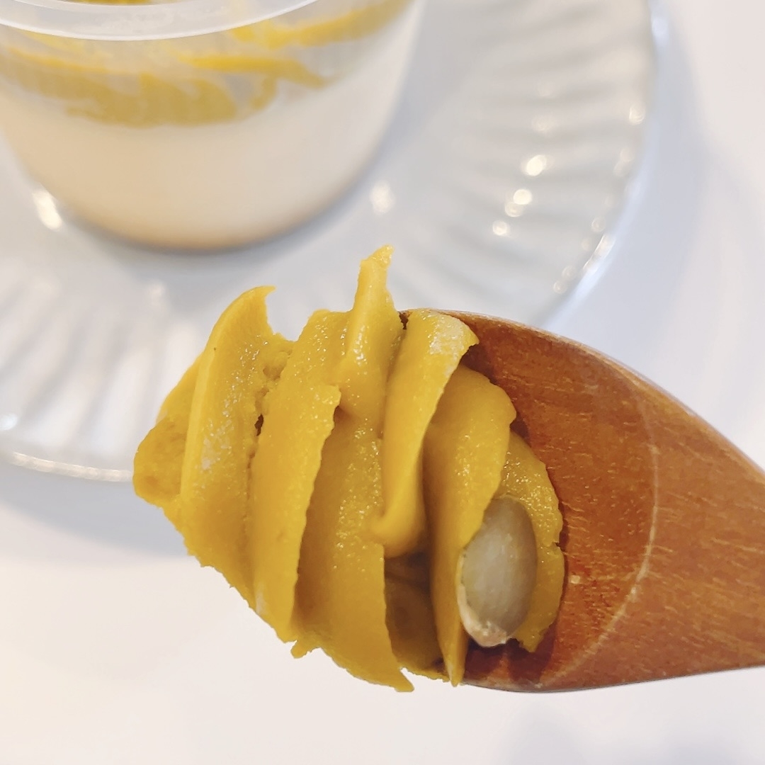 成城石井のおすすめスイーツ「北海道産かぼちゃのクリームプリンパルフェ」