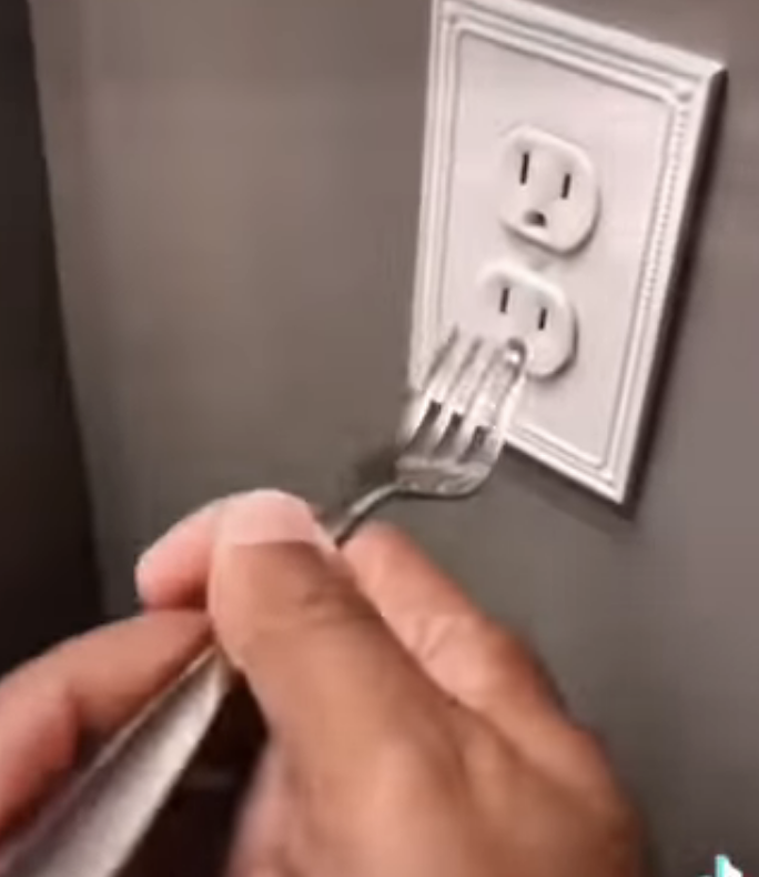 fork being stuck in a cable plugger