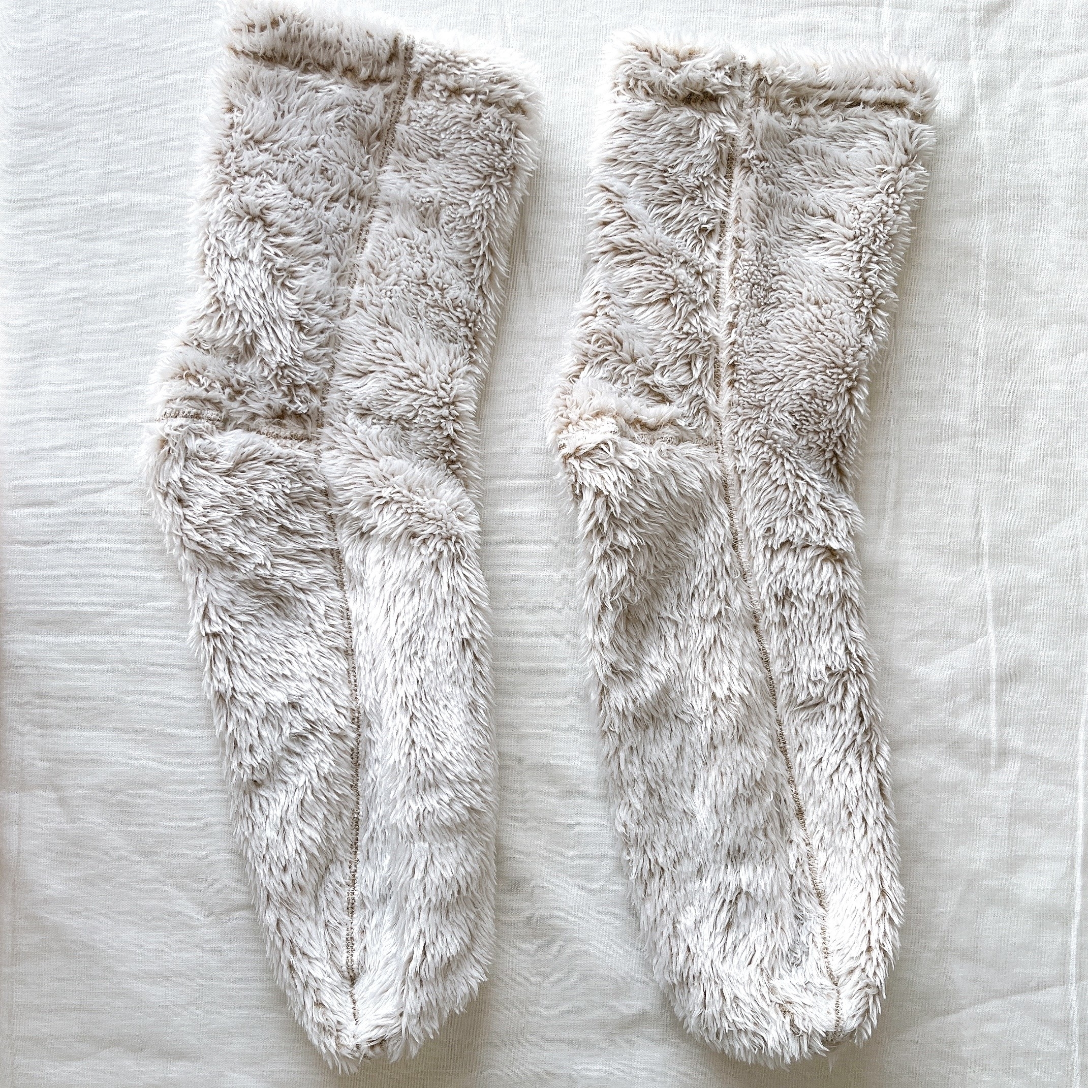 ニトリのオススメのグッズ「着る毛布 ショートソックス（NウォームSP MBR）」