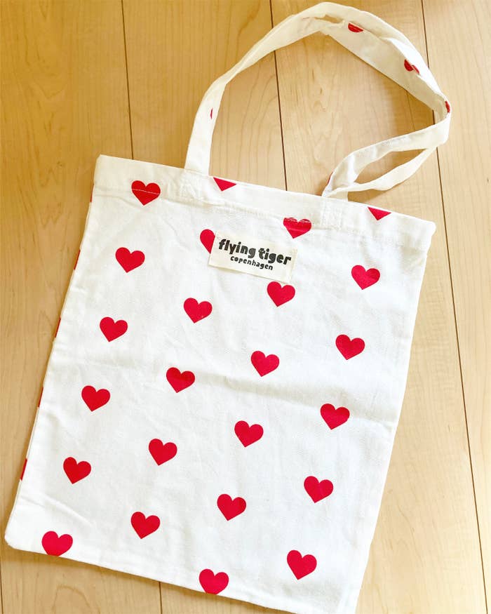 フライングタイガーの激かわアイテム「トートバッグ」