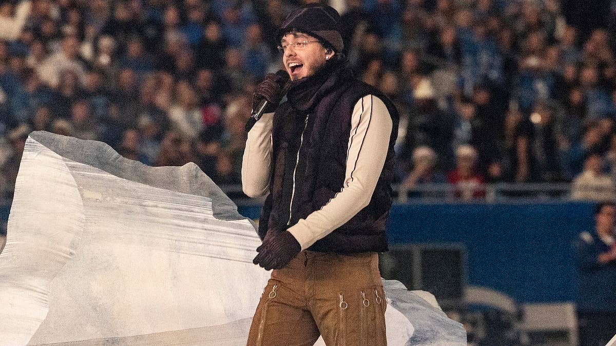 Dale met Harlow for the first time during his performance at the Detroit Lions game on Thanksgiving.