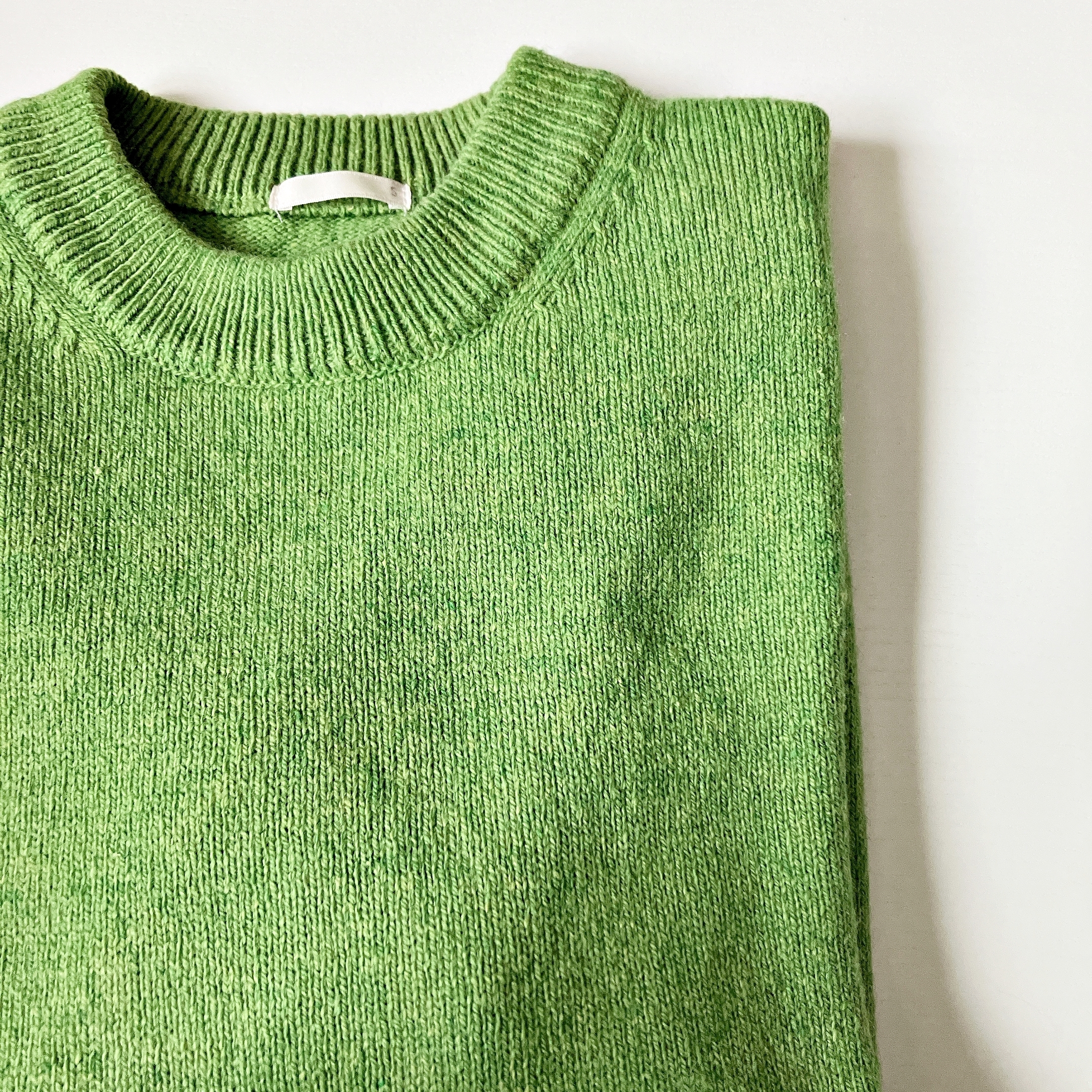 GU（ジーユー）のおすすめセーター「ラムブレンドクルーネックセーター（長袖）」