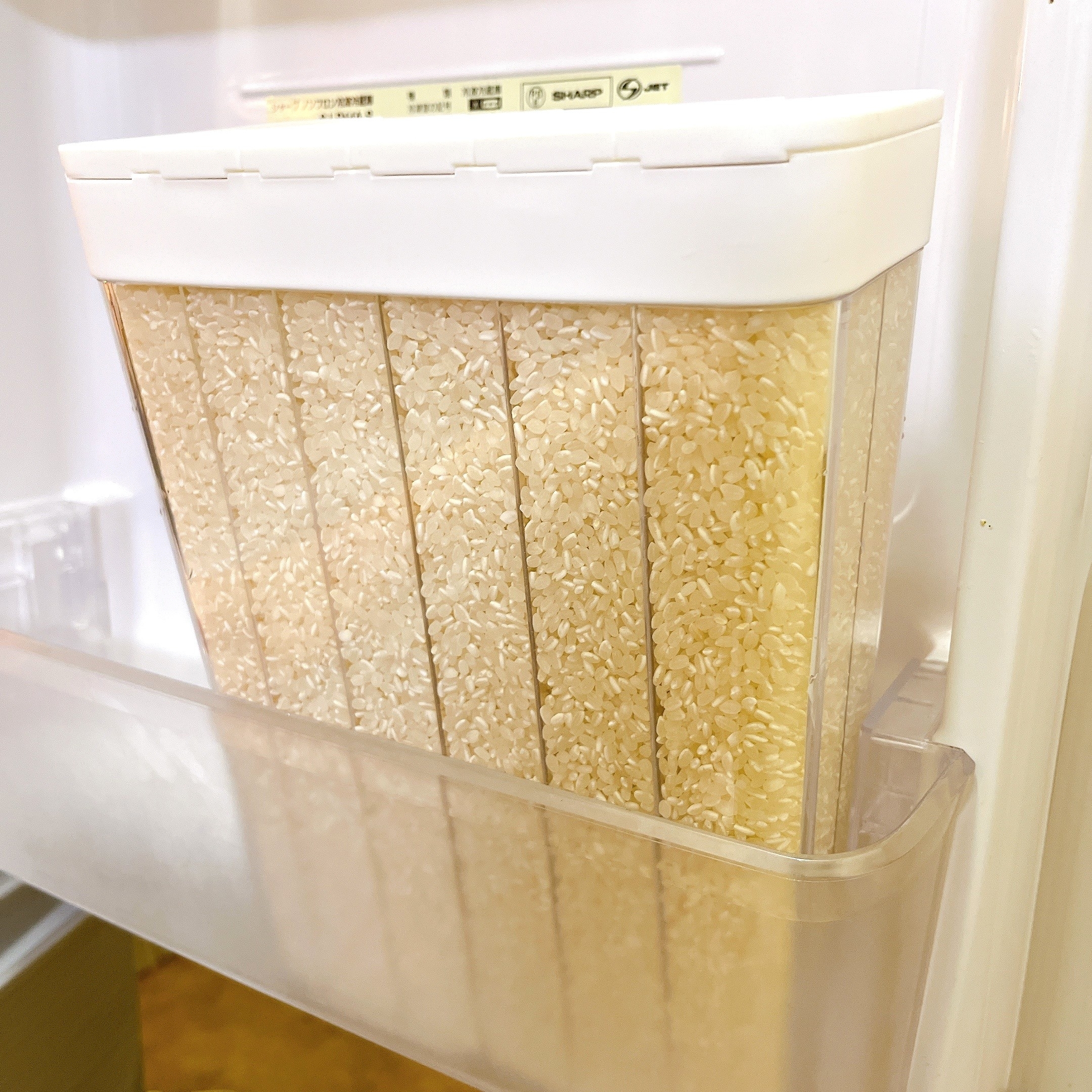 ロフトのオススメのグッズ「1合分別 冷蔵庫用米びつ tower（タワー）」
