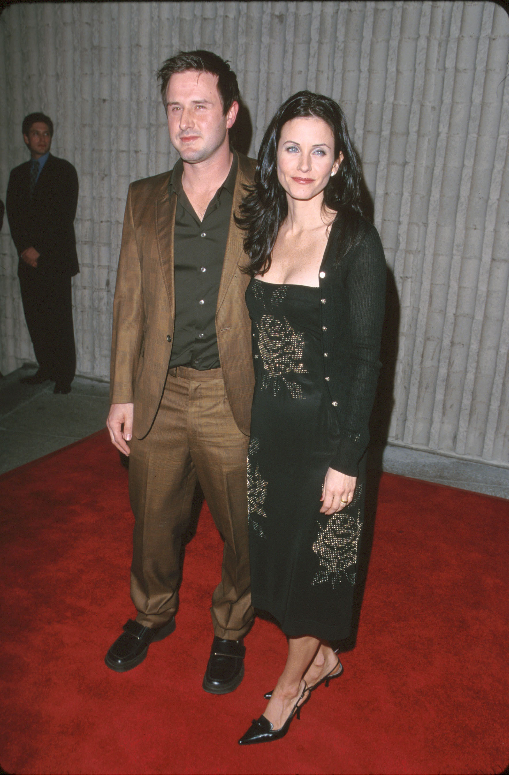 Courteney with David Arquette on the red carpet