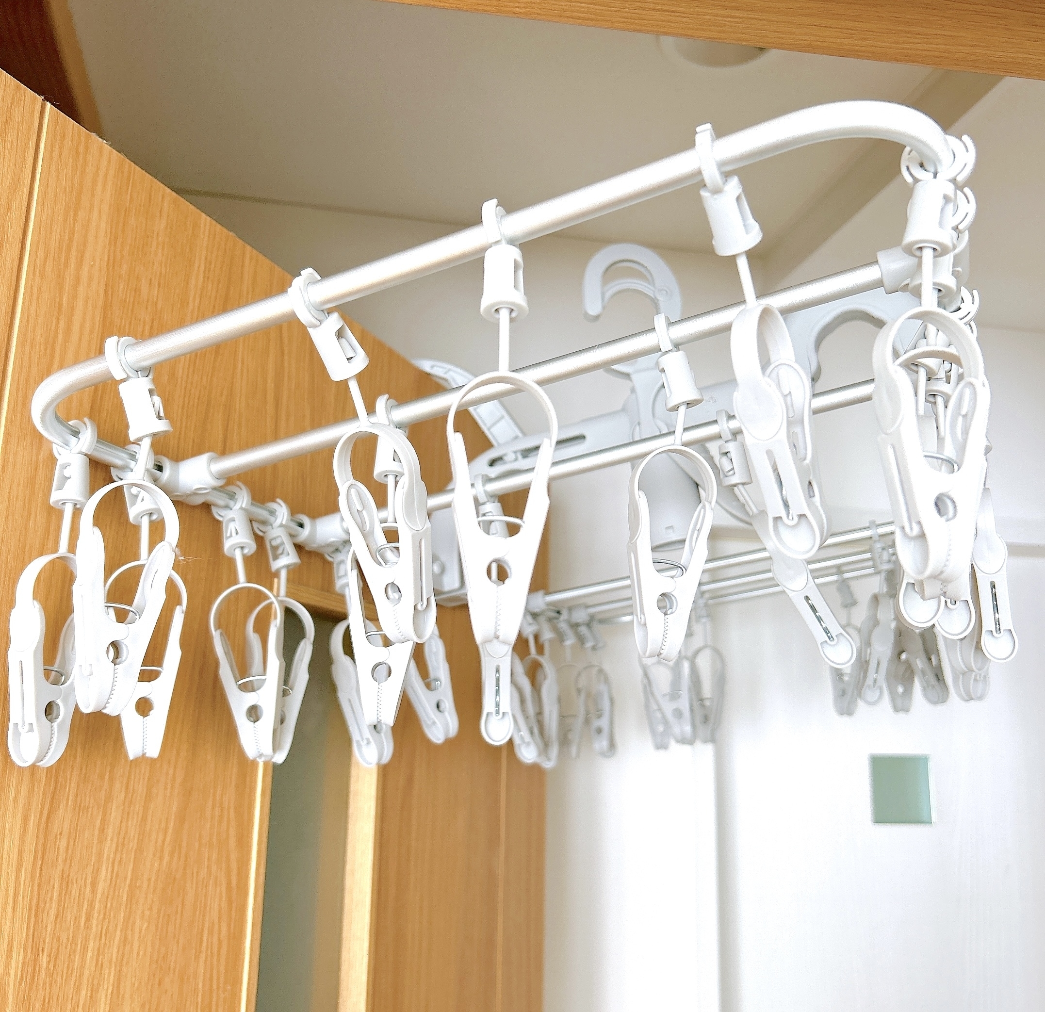 CAINZ(カインズ)のおすすめ洗濯グッズ「楽干し・楽カケ アルミ洗濯ハンガー 40ピンチ」