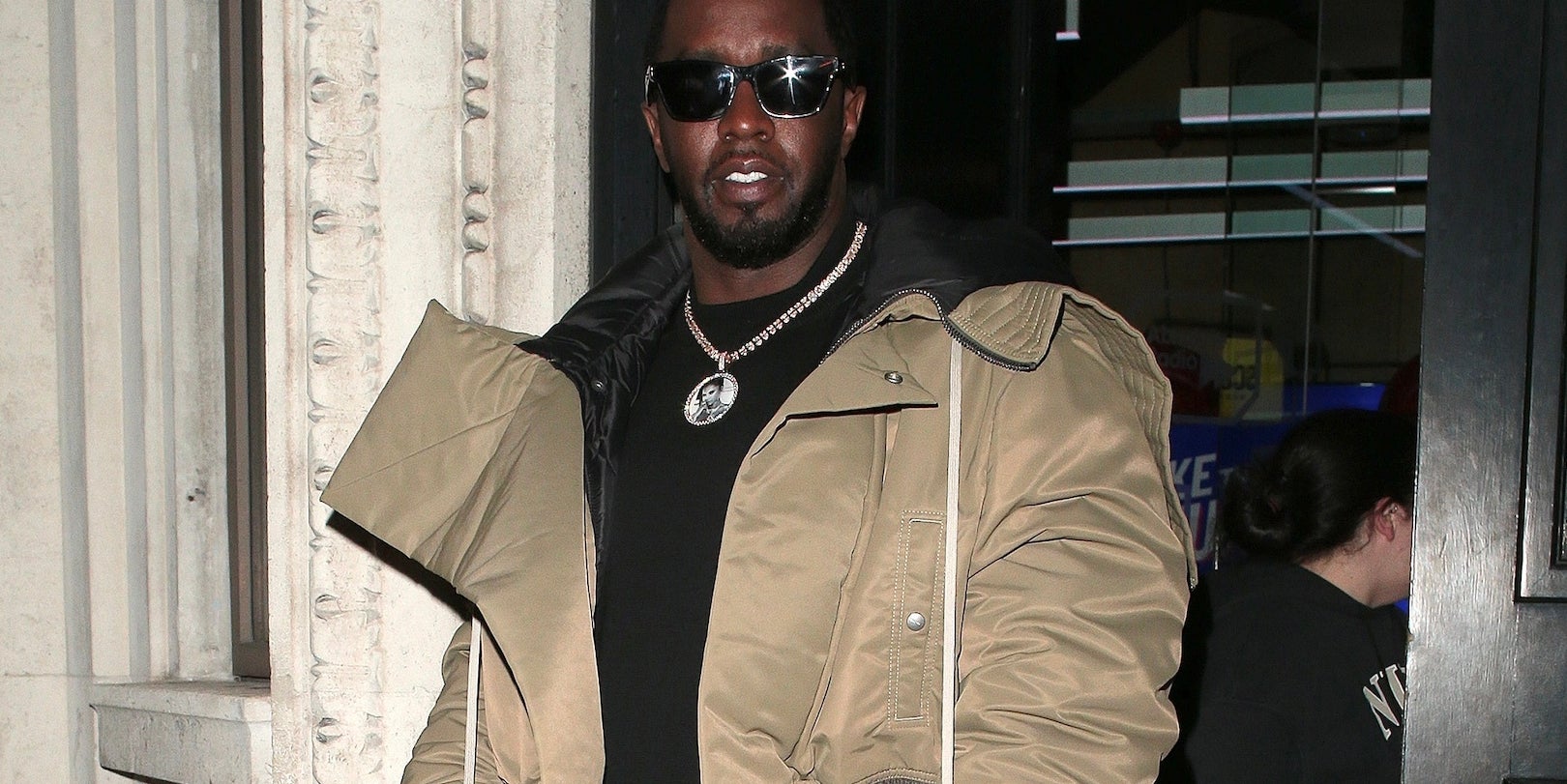 Diddy's Ex-Security Guard Confirms Cassie's Claim That He Stepped in to Stop Assault - Vimarsana News