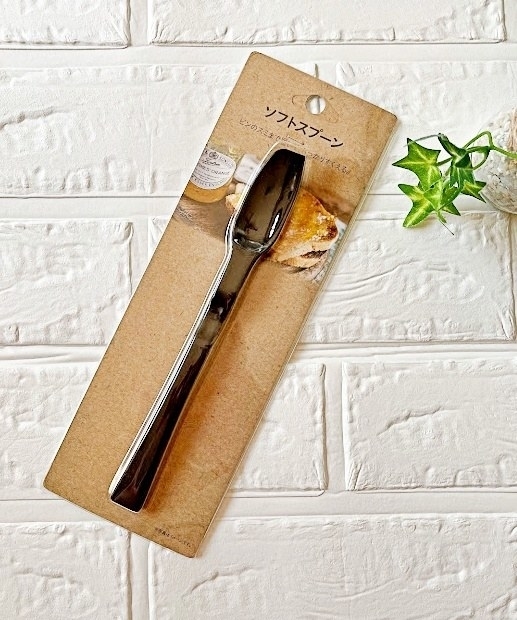 カインズのオススメのキッチングッズ「ソフトスプーン」