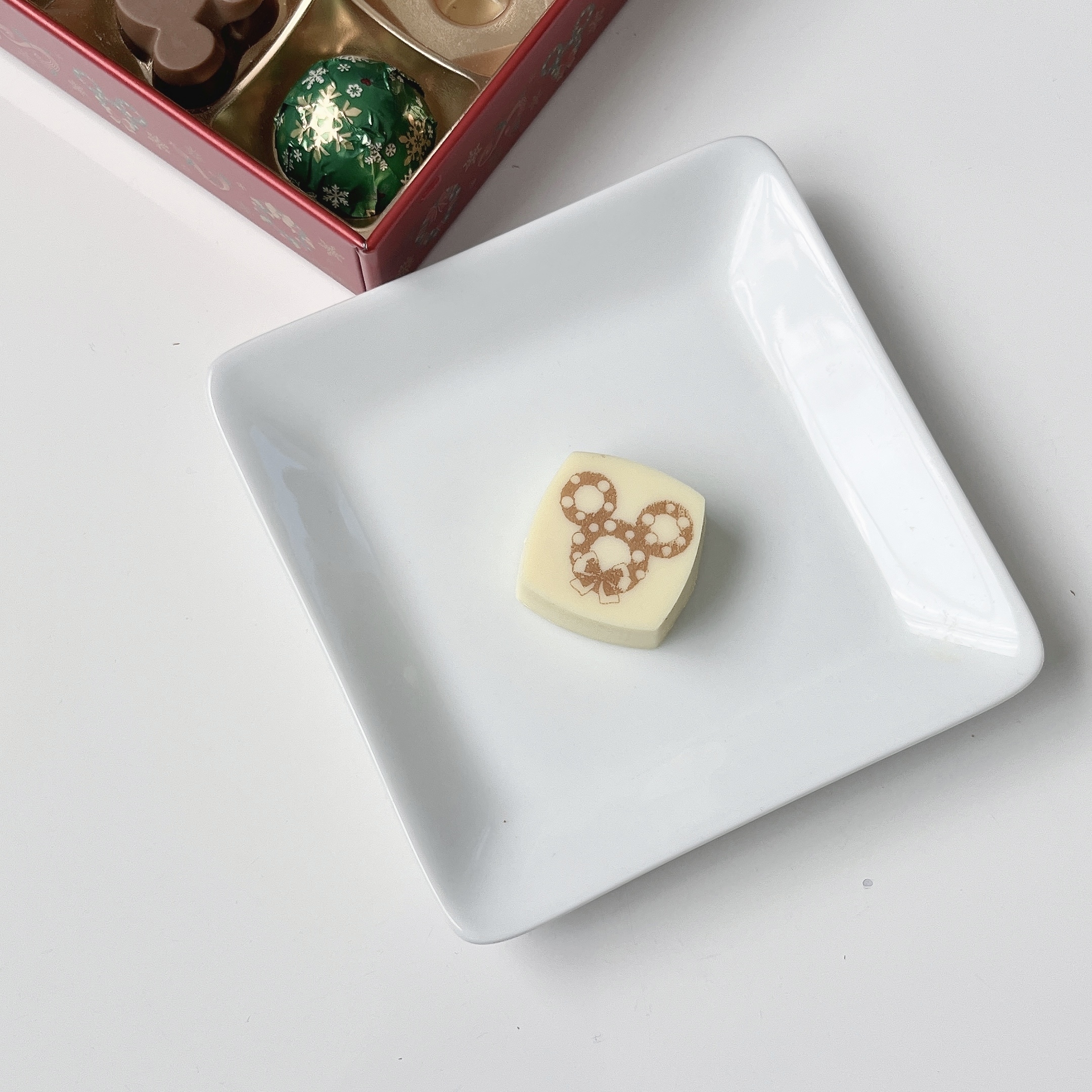 ディズニーランドのおすすめお土産「アソーテッド・チョコレート」