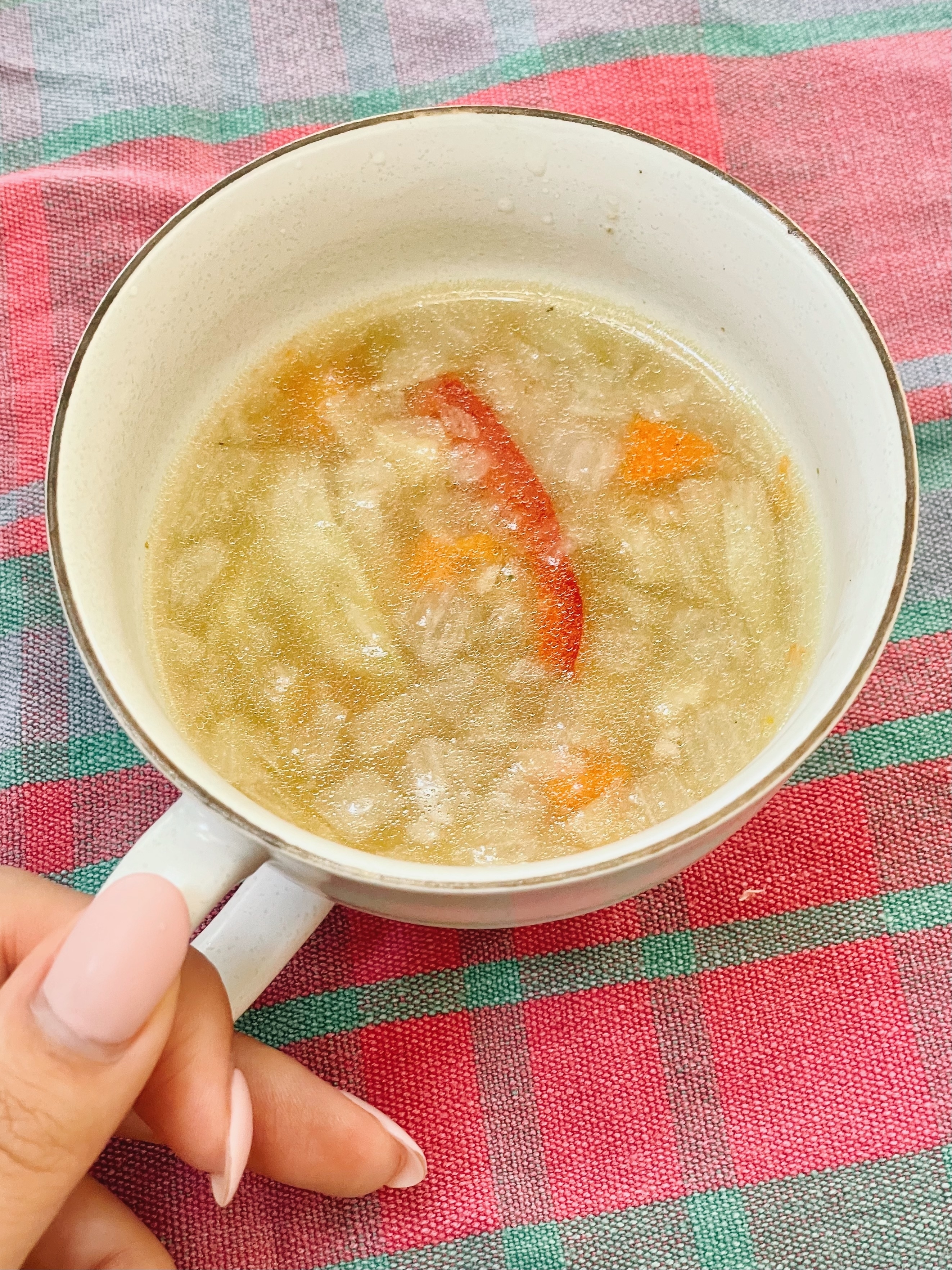 ファミマのオススメスープ「1/3日分野菜使用コンソメスープ」