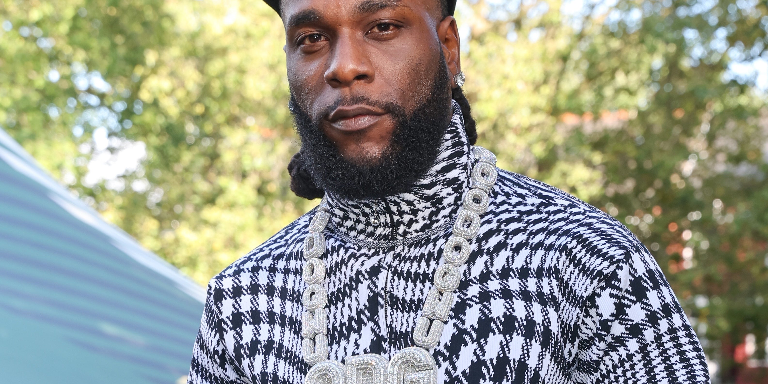 Burna Boy Claims He Turned Down $5 Million Gig Due to Dubai's Weed Laws - Vimarsana News